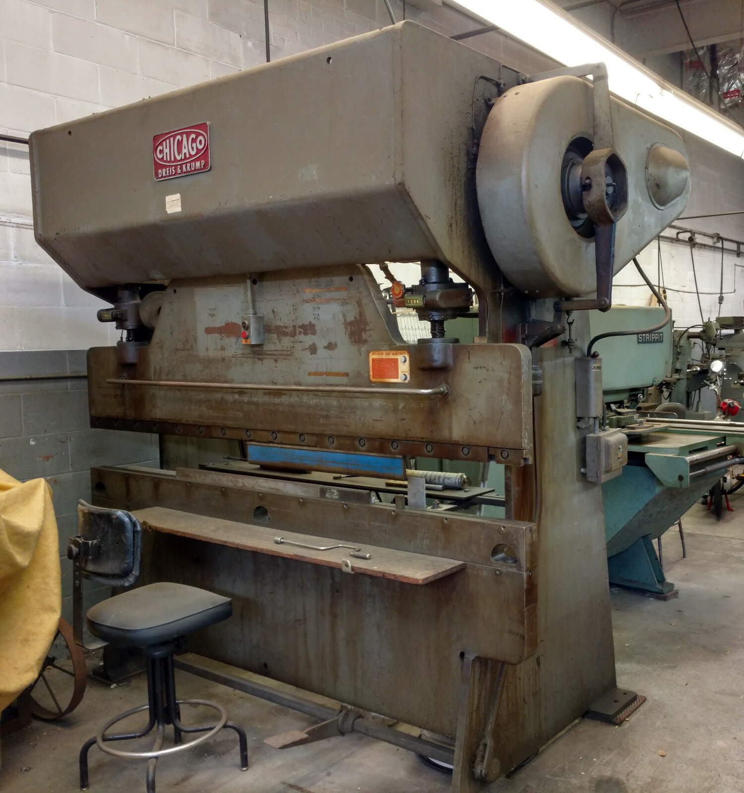 CHICAGO DREIS & KRUMP 68-B with A LOT of Tooling See Pix!!