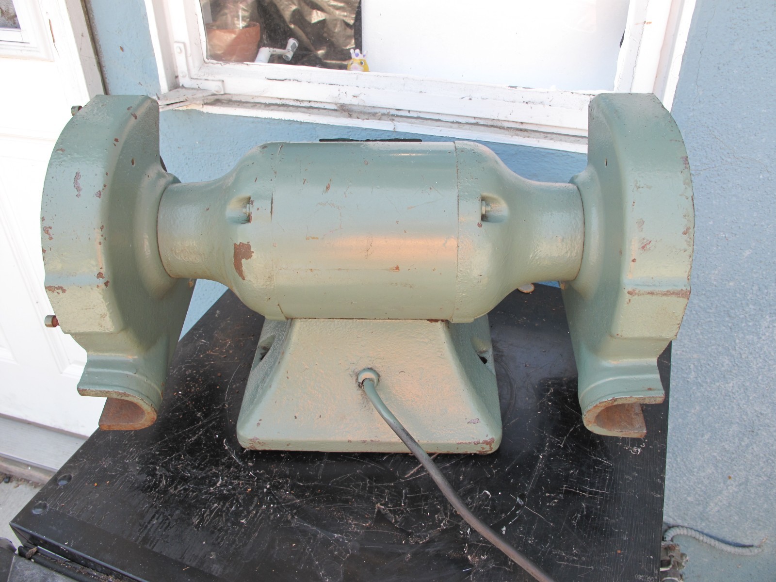 Baldor industrial grinder/buffer 1/2hp, 3600rpm, 115/230v, 1 phase 7307