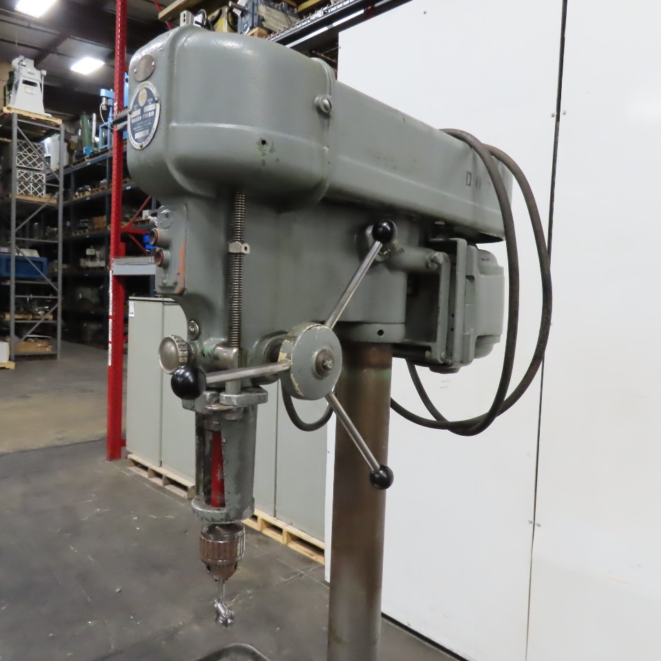 Walker Turner 1100 Variable Speed 20″ Vertical Drill Press 208-230/480V 3Ph 1Hp