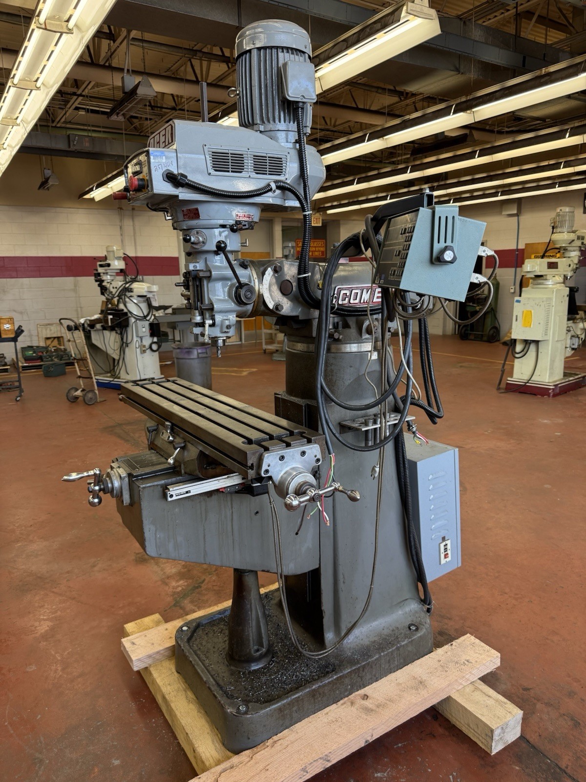 Acer Comet 3VHG Vertical Mill, DRO, 3 HP Motor, VS, Pristine Condition