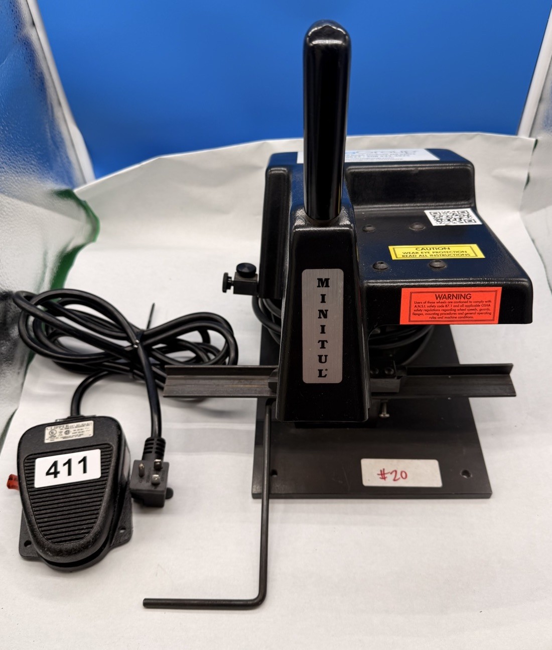 MINITUL Model 500 Miniature Cut-off Saw With Foot Pedal