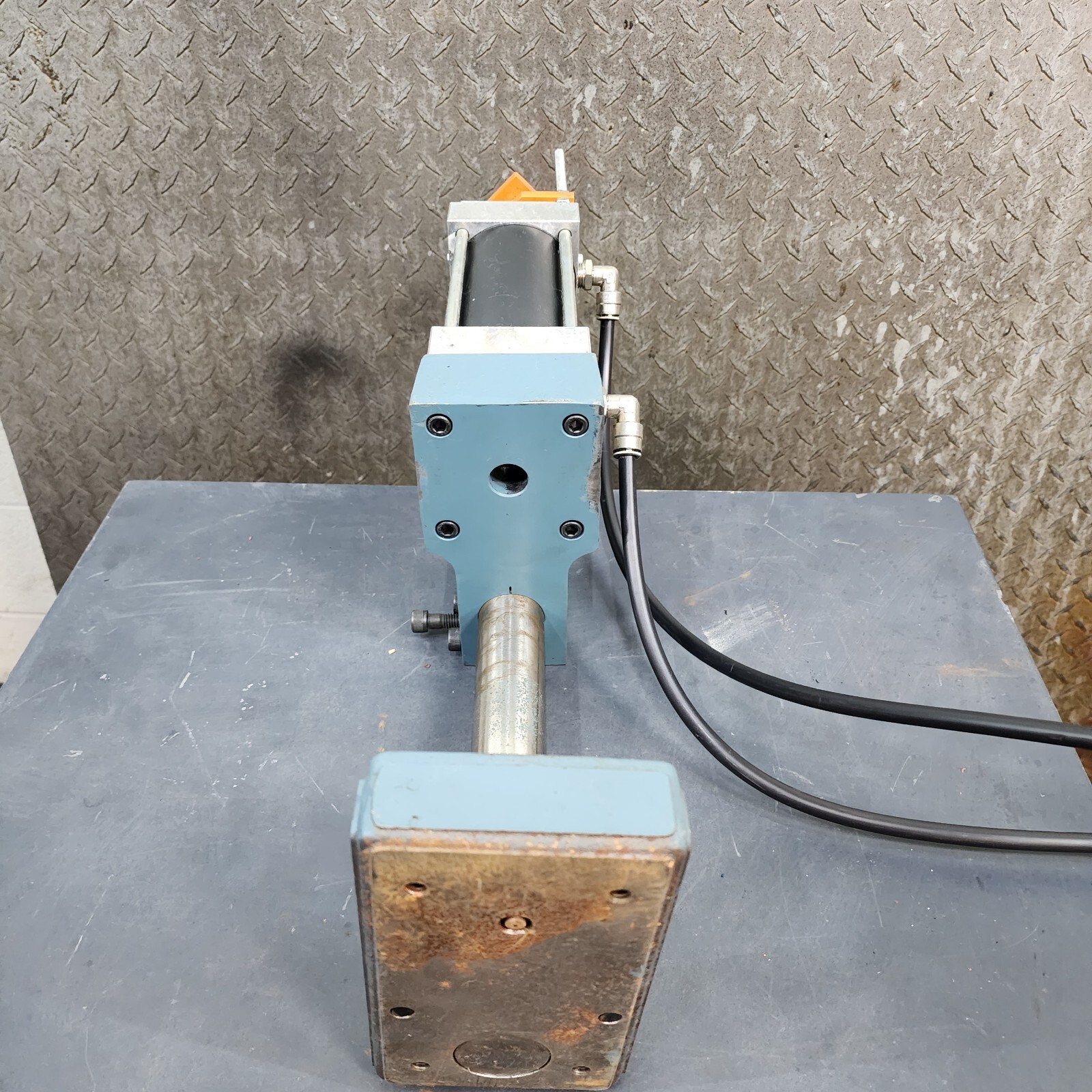 Janesville Tool 1/4 Ton Air Pneumatic Press 2″ stroke adjustable 660lbs Max