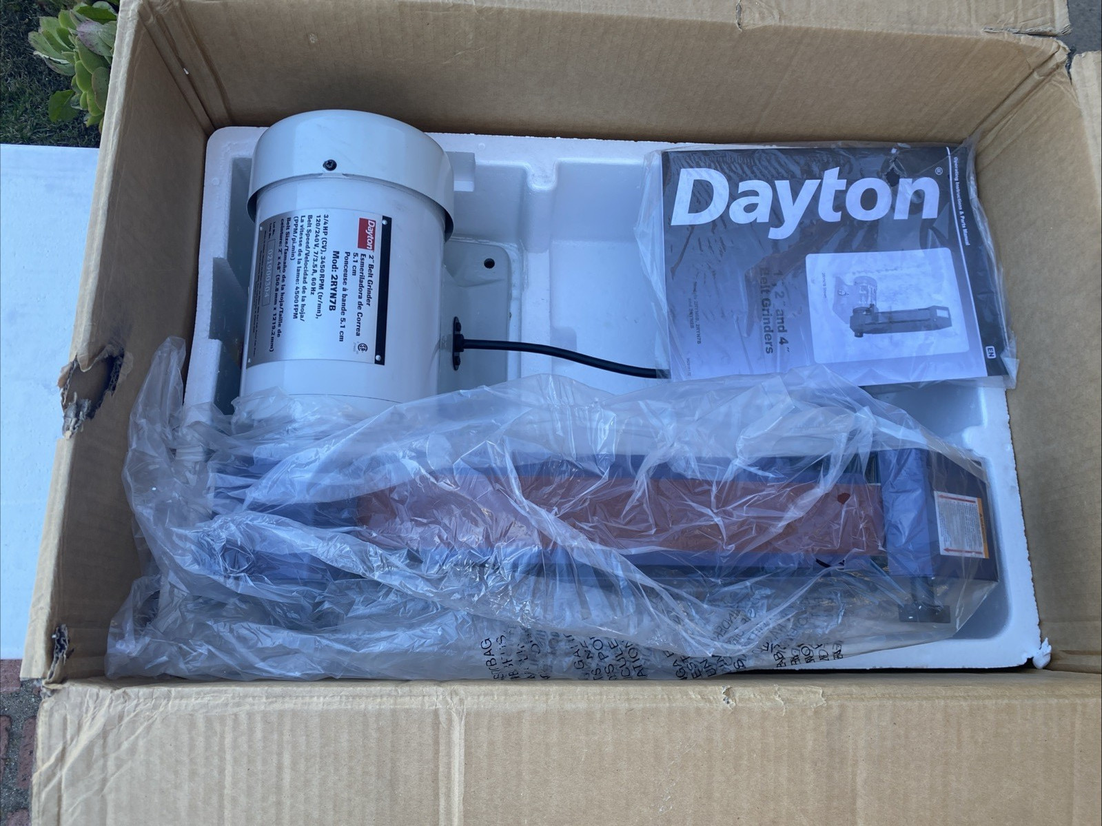 Dayton 2” Belt Grinder 2RYN7B 2/3hp 3450 Rpm 120/240V
