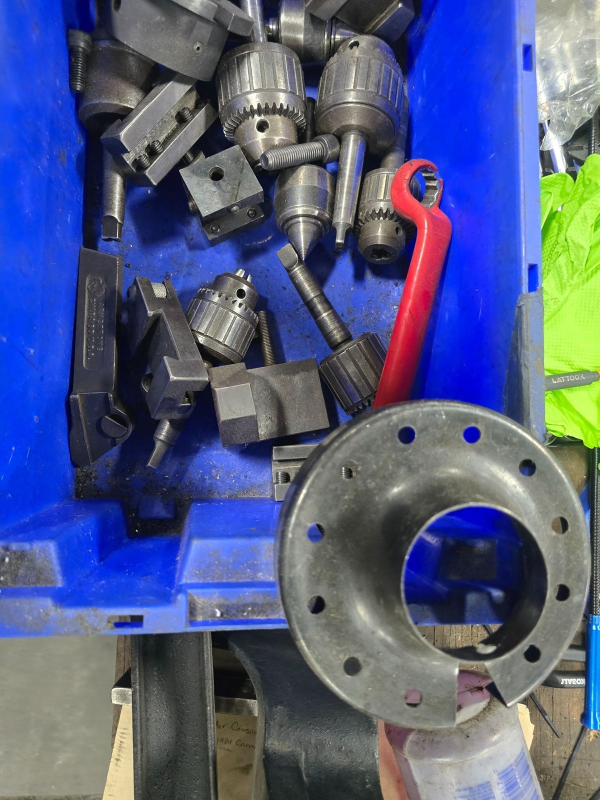 11”x18” Hardinge HLV-H-EM Tool Room Lathe w/Inch/Metric