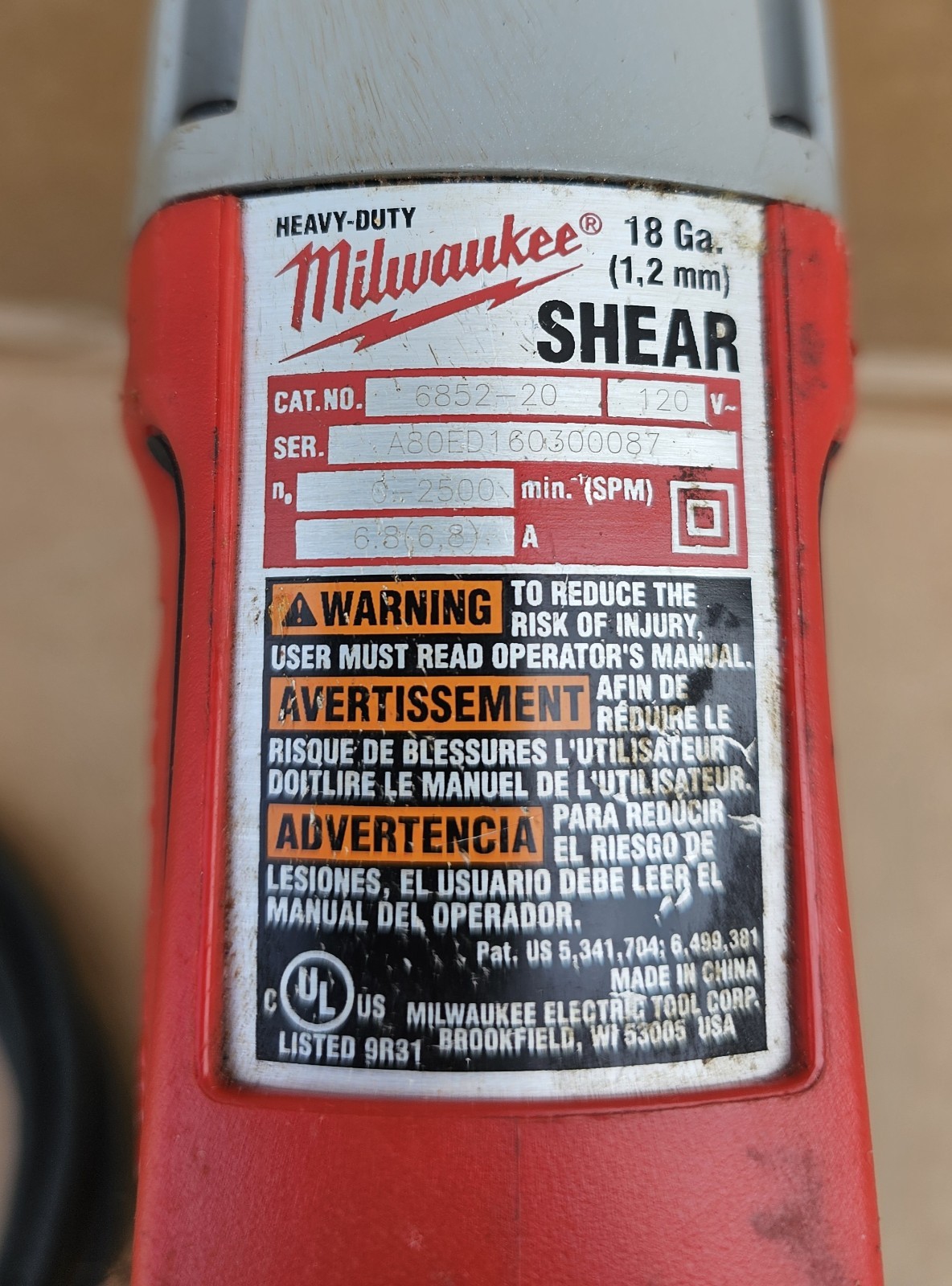 Milwaukee 6852-20 18-Gauge Double Insulated, 110v Corded Shear 6.8A Motor