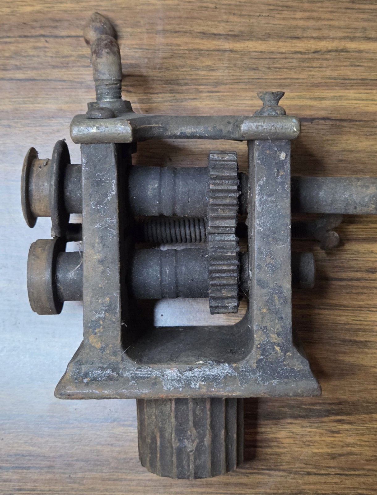 Antique Tinsmith Crimping Beading Machine Hand Crank Sheet Metal Industrial Tool