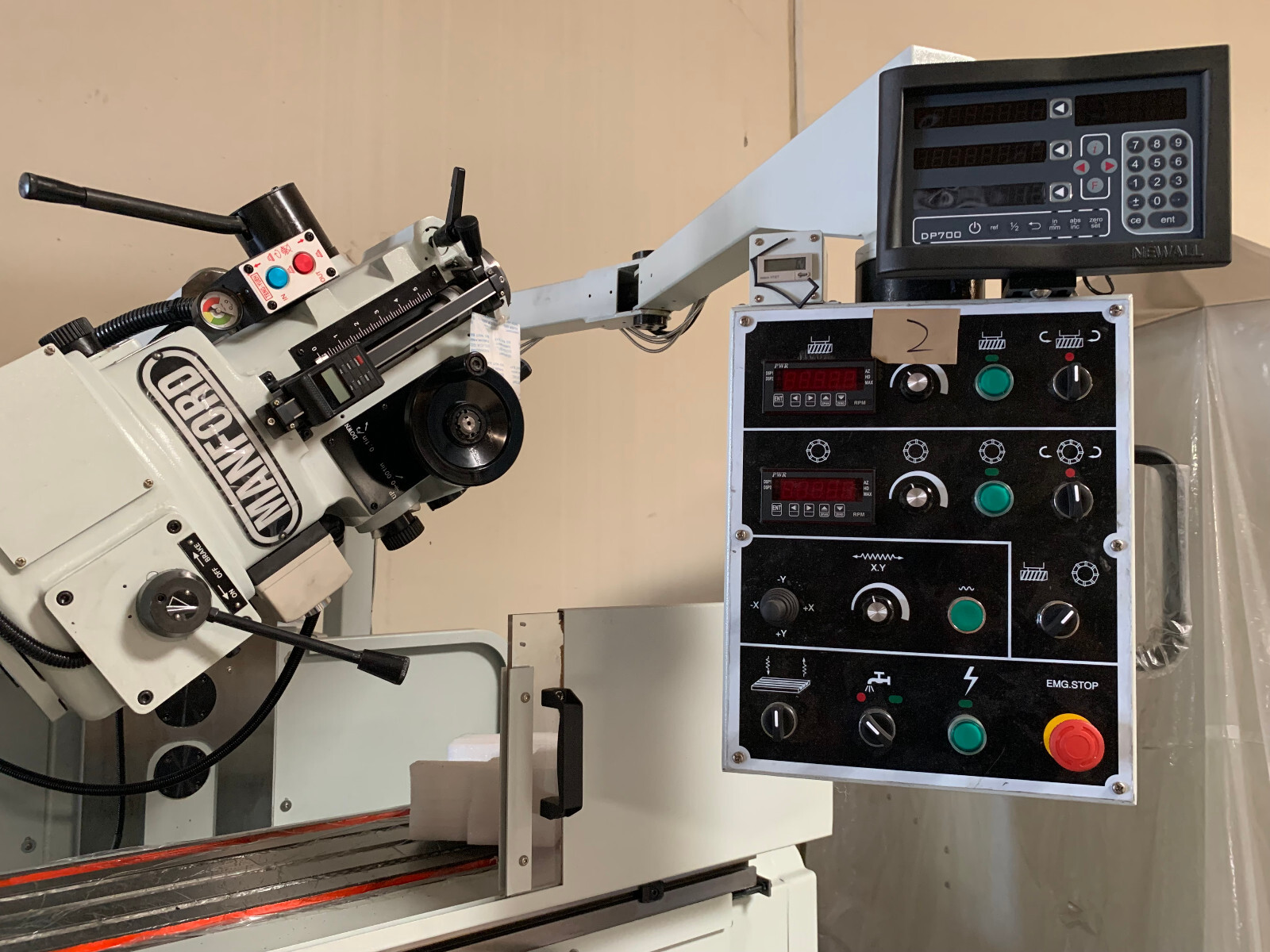 58″ Table HORIZONTAL / VERTICAL TURRET MILLING MODEL: VH-250VS-SP by Manford