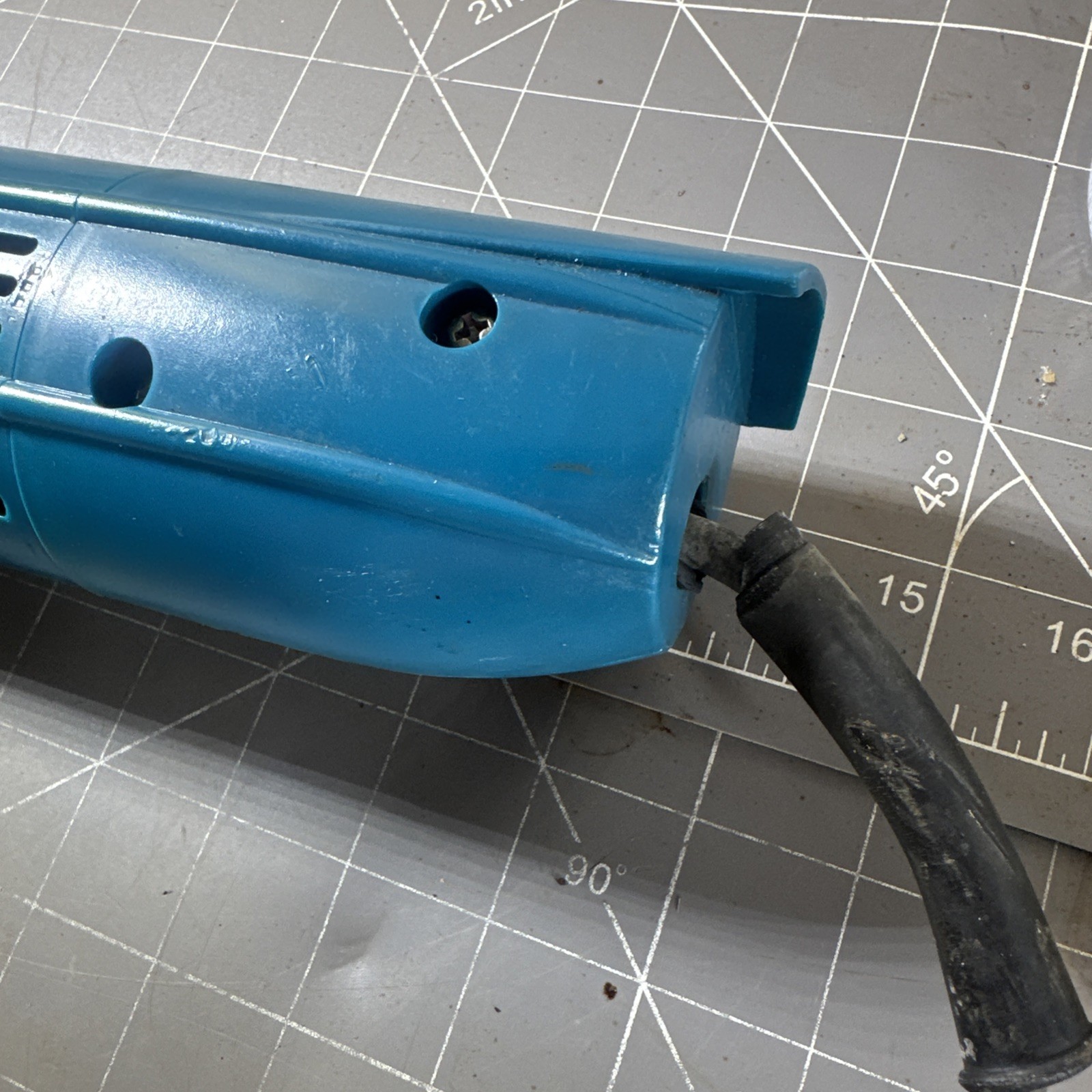 Chicago Electric Metal Shear 120V Corded 18 Gauge Capacity No. 46681