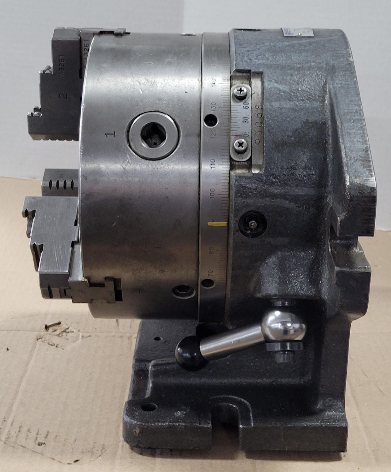 YUASA Model 550-007 Super Spacer w/ 3 Jaw Chuck & Tailstock