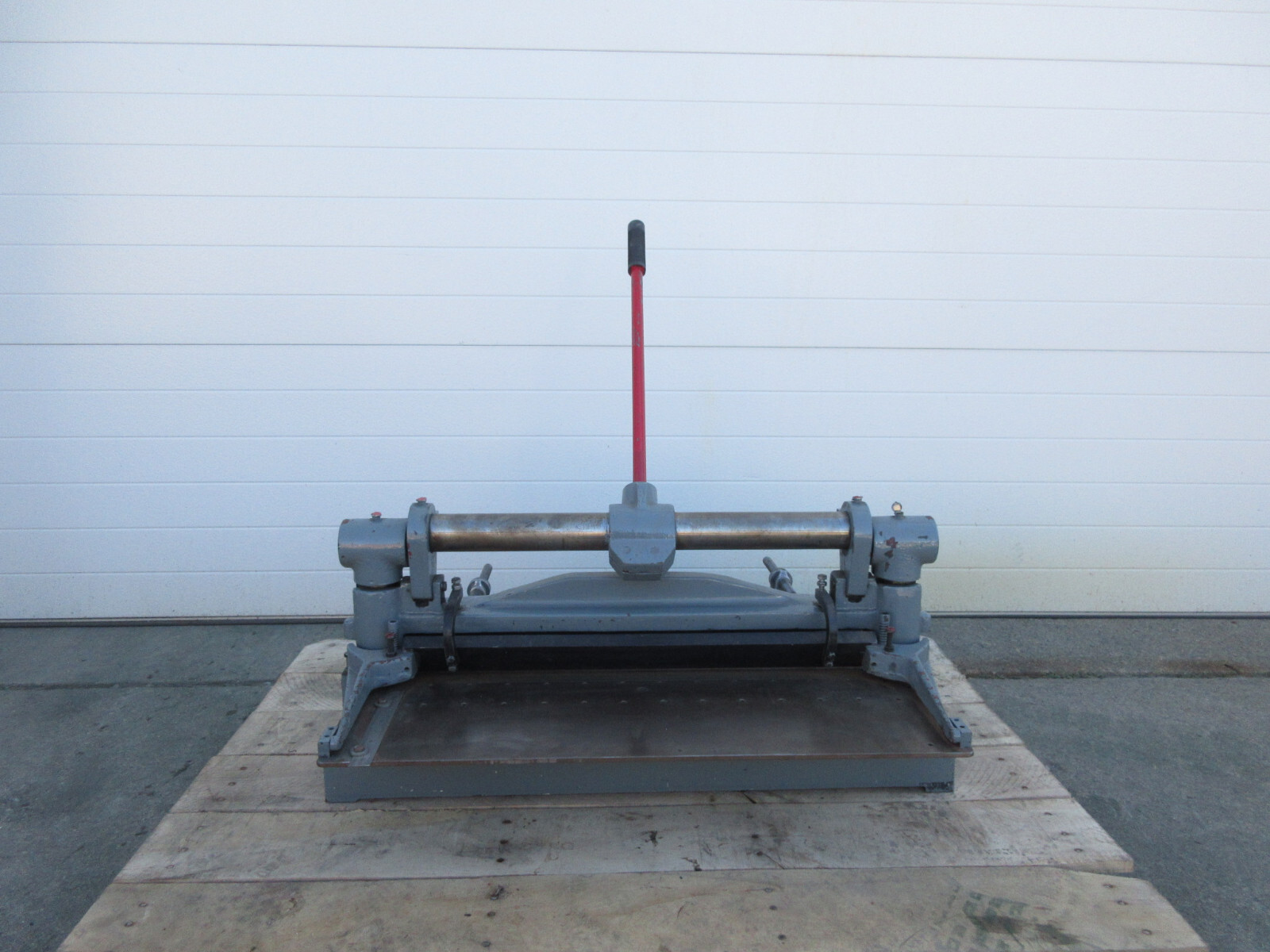 Di-Acro No. 4 Manual Hand Operated Shear 24″ Metal Shear 16 Gauge Capacity Used
