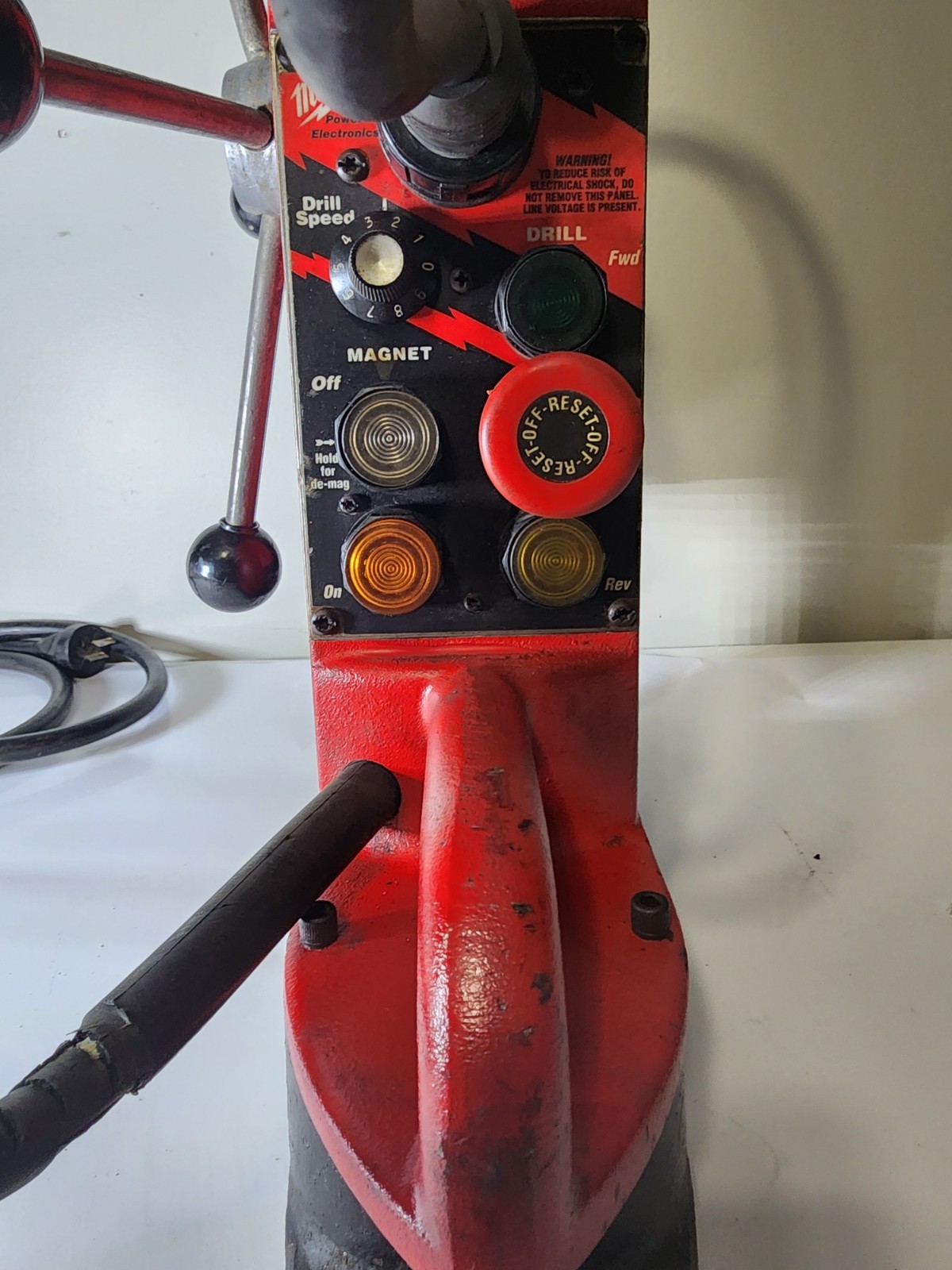 Milwaukee 4202 (4202/4262-1) Magnetic Drill with 3/4″ Chuck, key and oiler