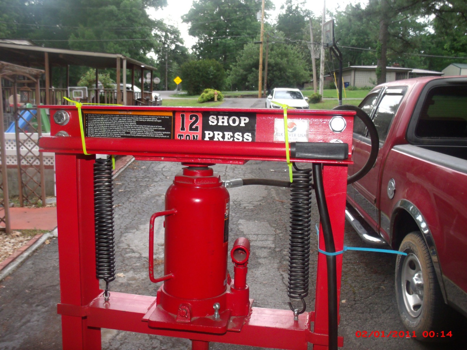 New 20 Ton Torins Big Red Air/Hydrolic H-Frame Heavy Duty shop press