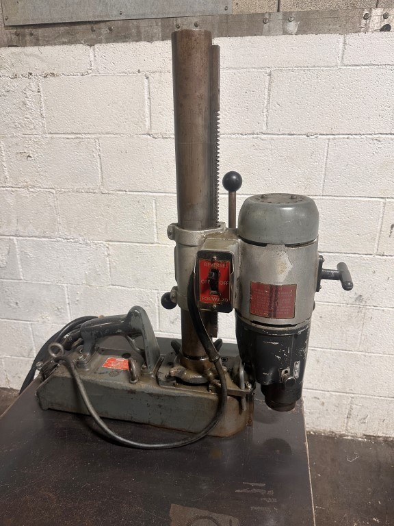 BLACK & DECKER #741 MAGNETIC DRILL
