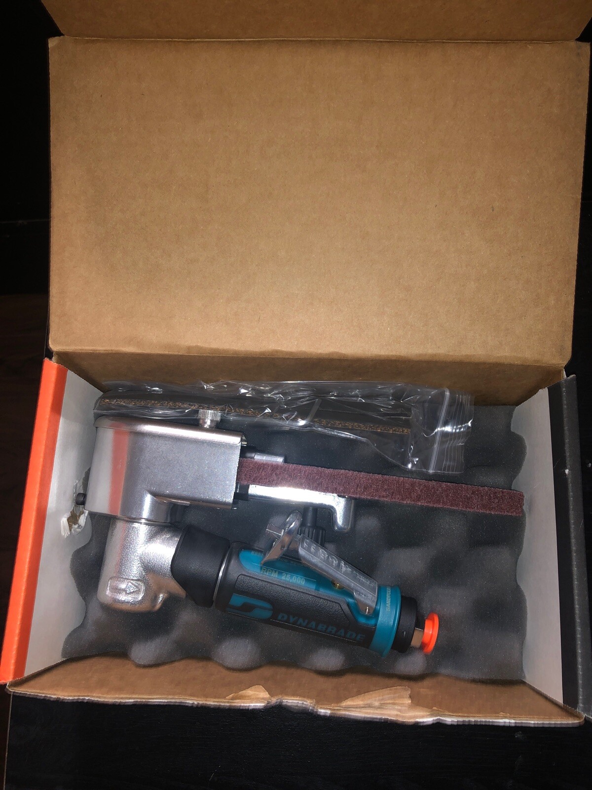 Dynabrade 40353 – Dynafile II Abrasive Belt Tool for Non-Woven Nylon Belts