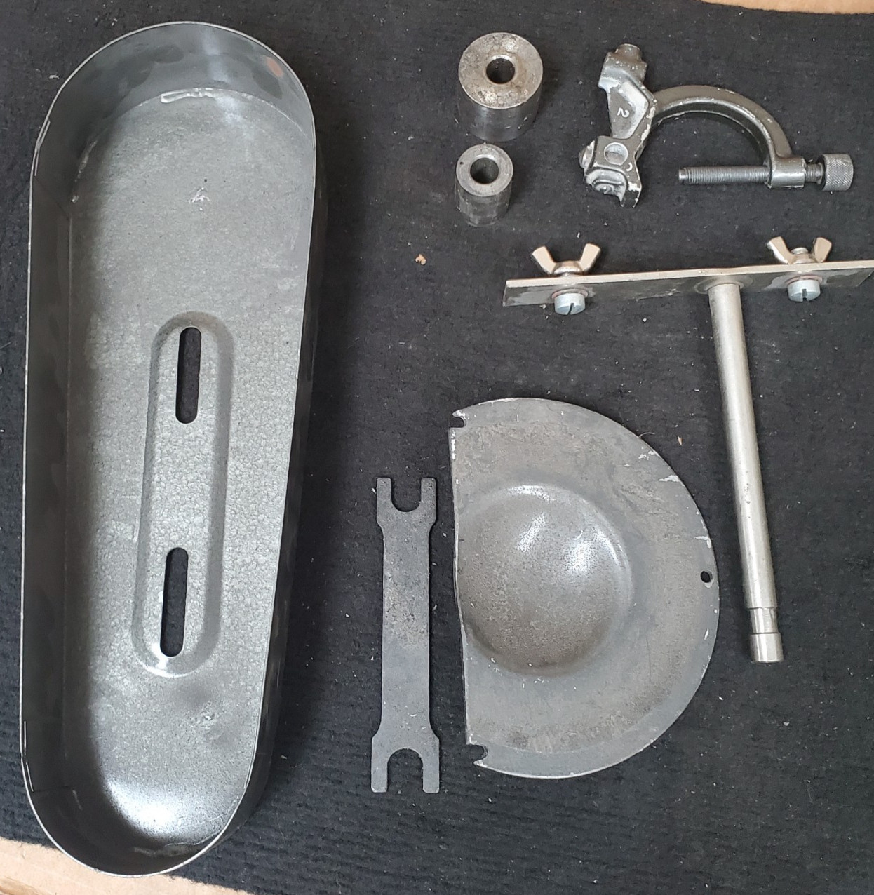Dumore Tool Post Grinder With Case and grinding wheels
