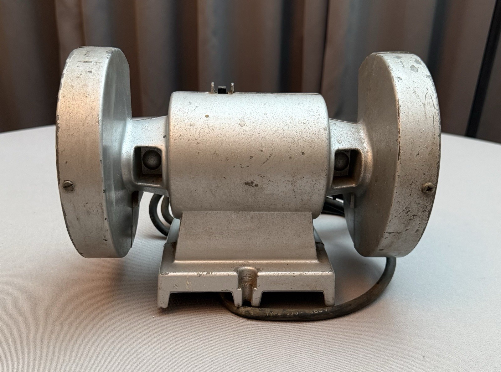 Vintage Black & Decker 5″ Bench Grinder No. 7900 ( Tested )