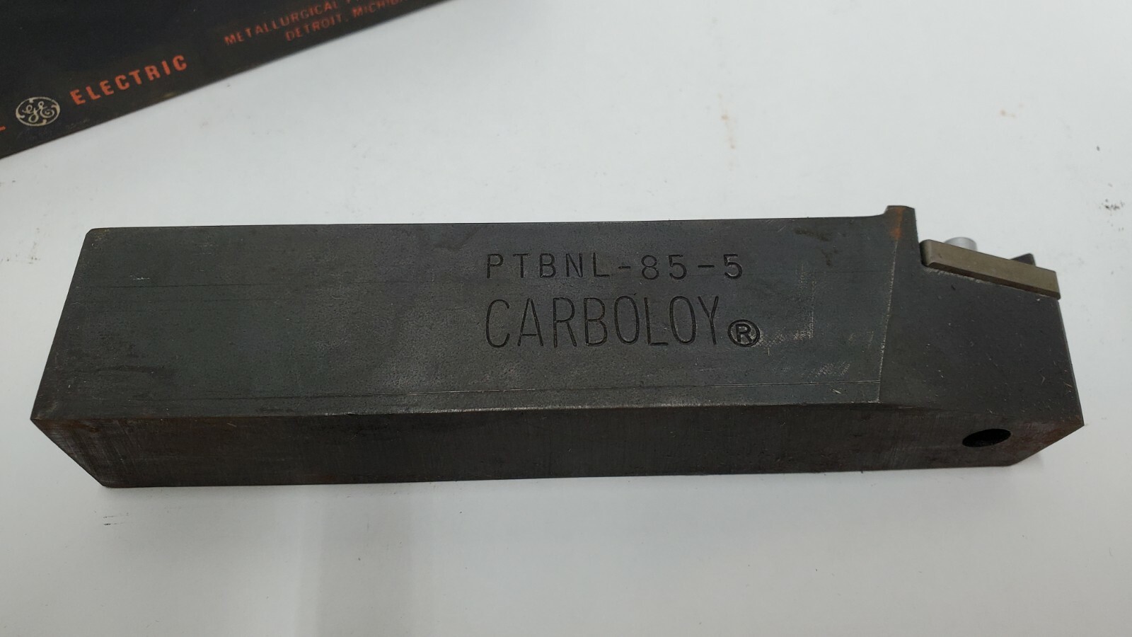 CARBOLOY CARB-O-LOCK PTBNL-85-5 TOOL HOLDER WITH CARBIDE INSERT, TURNING, LATHE