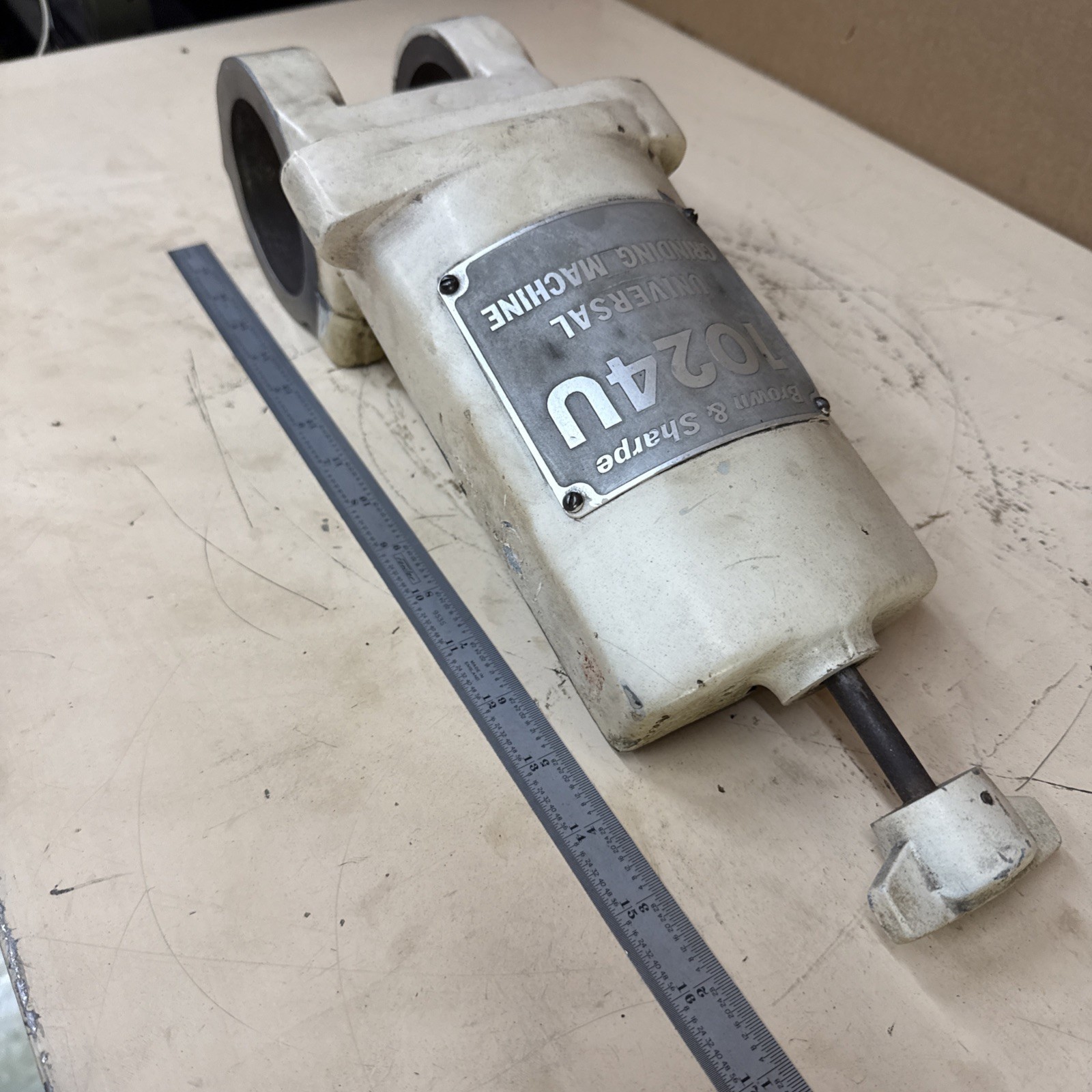 Brown & Sharpe 1024U Universal Grinding Machine Attachment 3-1/8” Spindle Stock