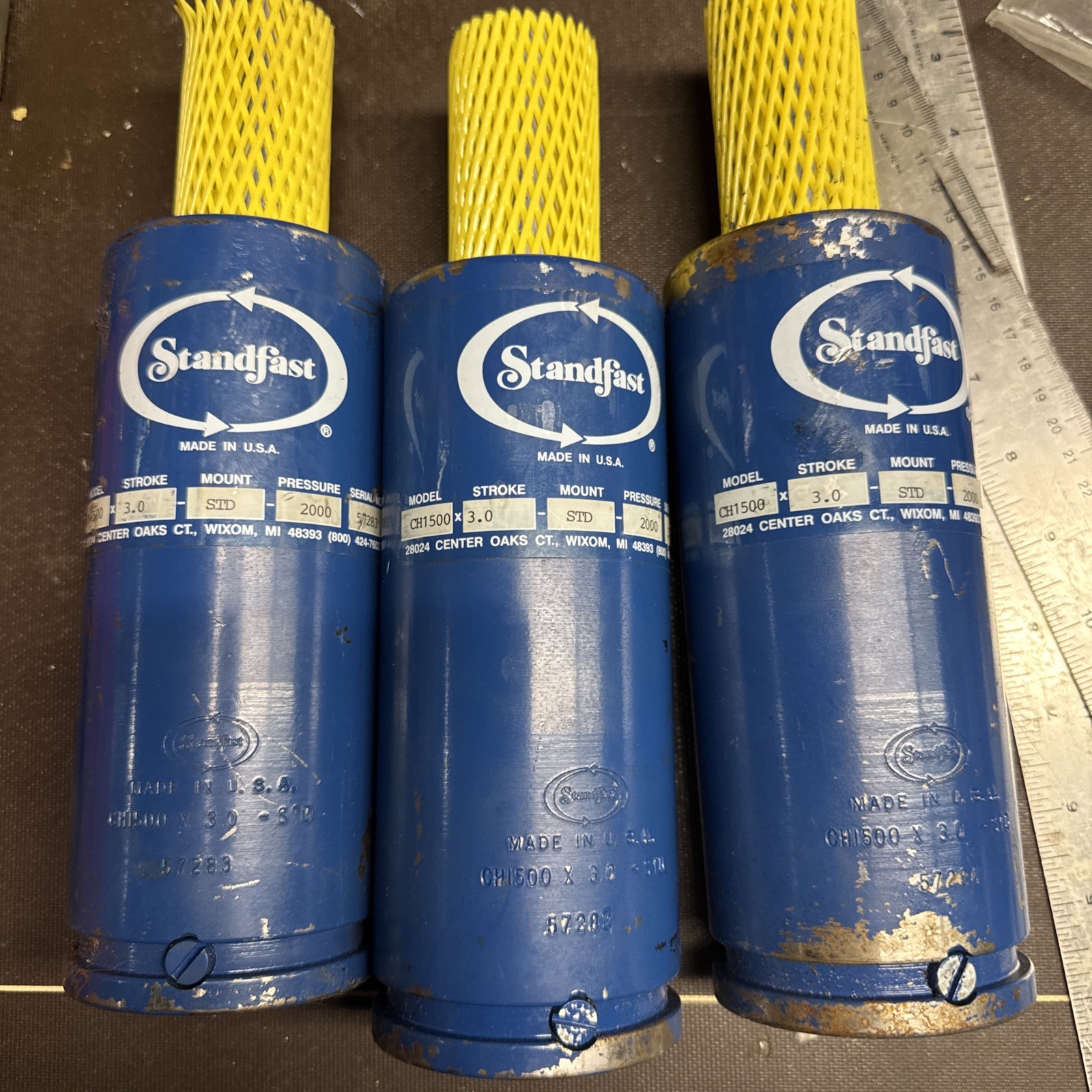 Standfast Nitrogen Gas Cylinder CH1500 x 3” Stroke 2000PSI