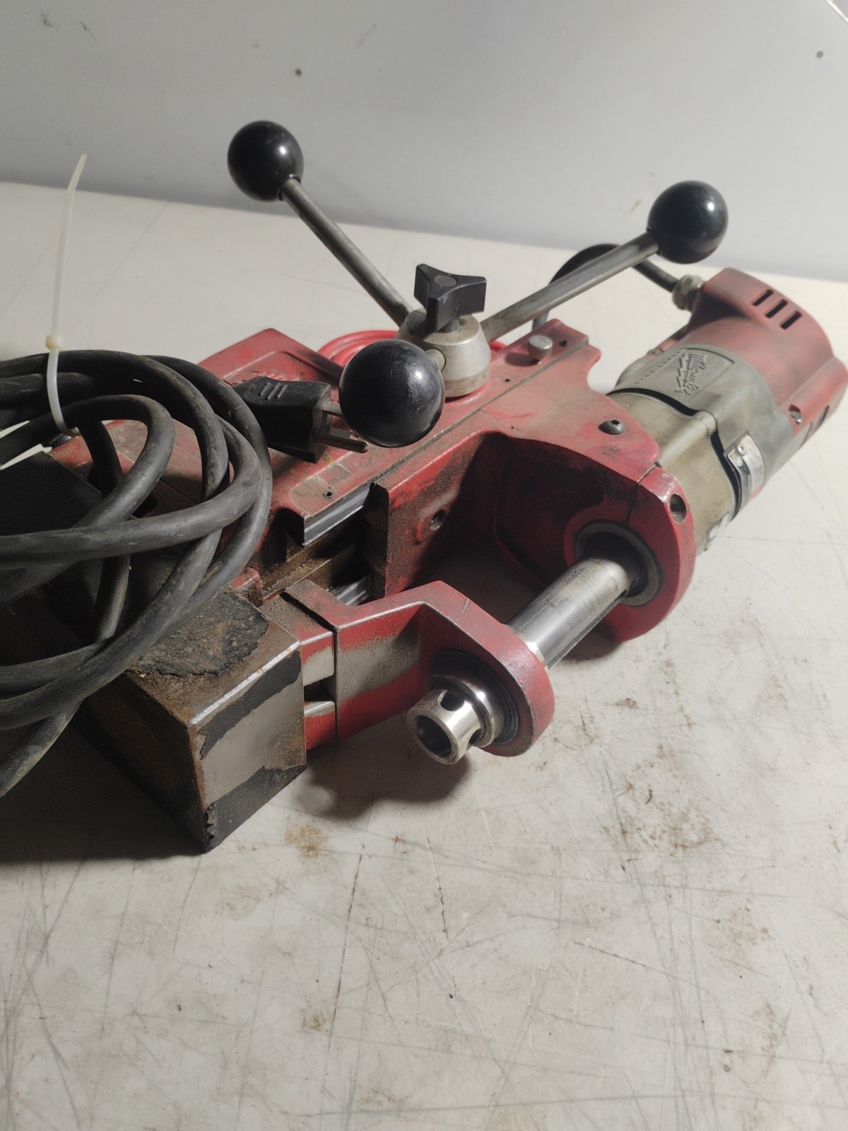 MILWAUKEE 4270-20 COMPACT ELECTROMAGNETIC DRILL PRESS MACHINE 120V