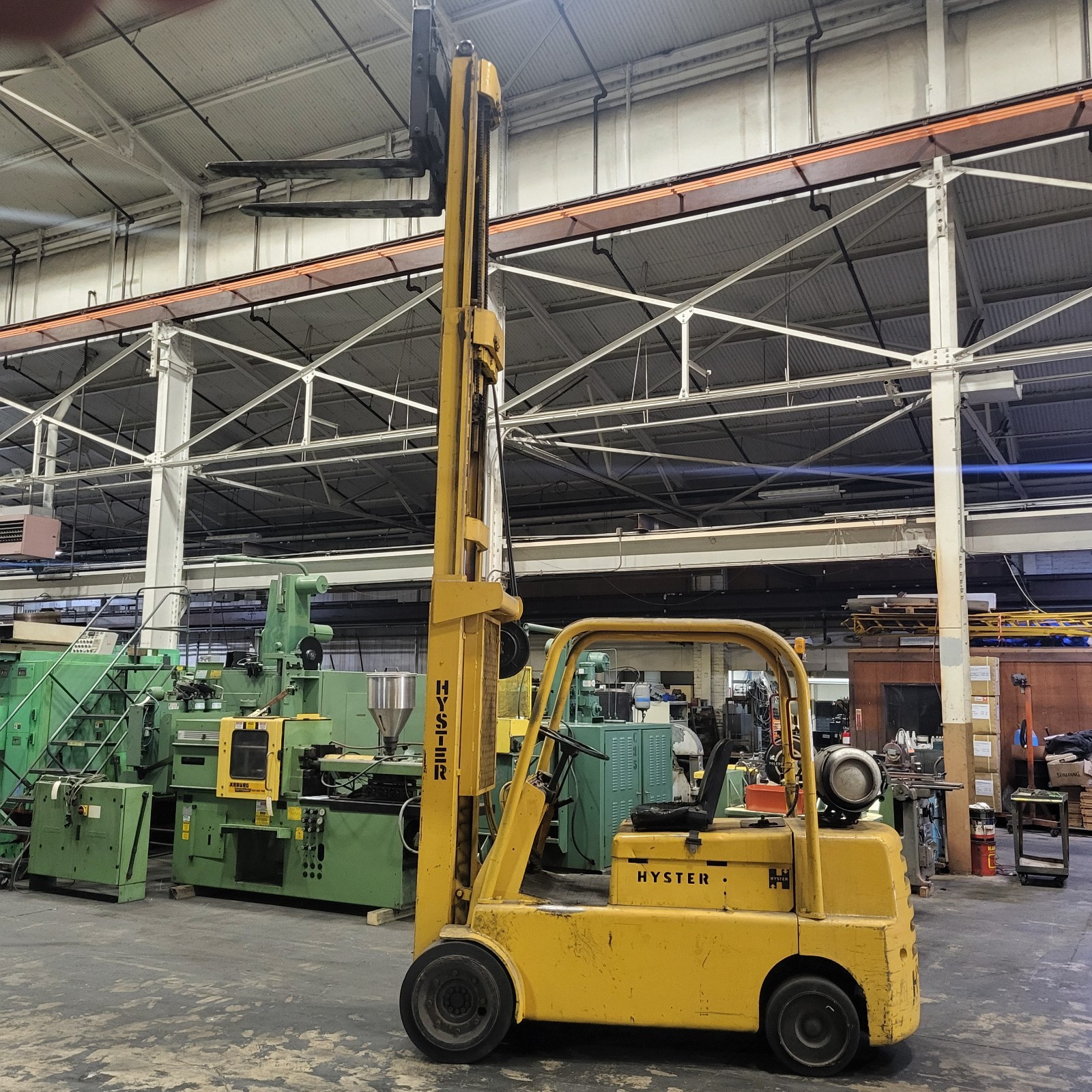 Hyster 10,000 lbs. Cap, Forklift, Propane, 15′ Lift, Side Shift, 3335 Hours