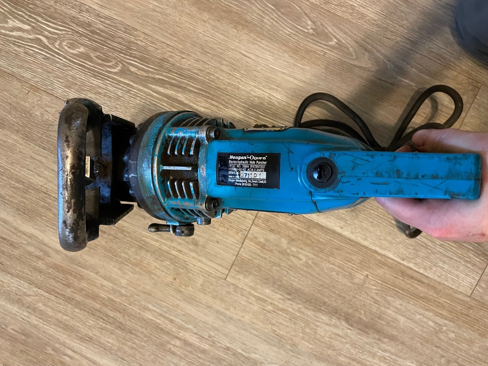 Hougen-Ogura Electro-Hydraulic 115V Metal Hole Puncher Model 75004