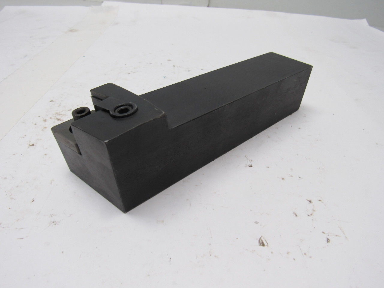 Carboloy MCGNL-24-8 1-1/2″ Shank Indexable Lathe Tool Holder 8″ OAL