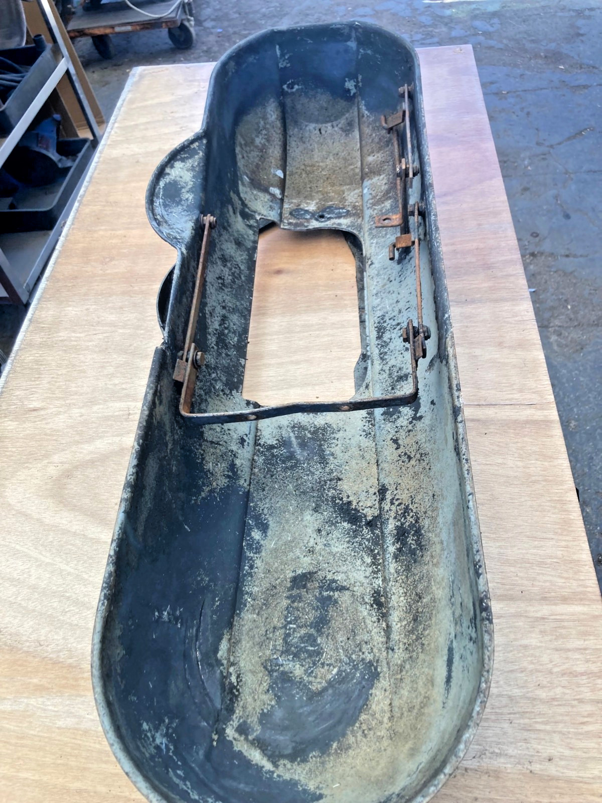 Late (’61-’62) Walker Turner 20″ Drill Press Fiberglas Belt Cover Guard Assembly