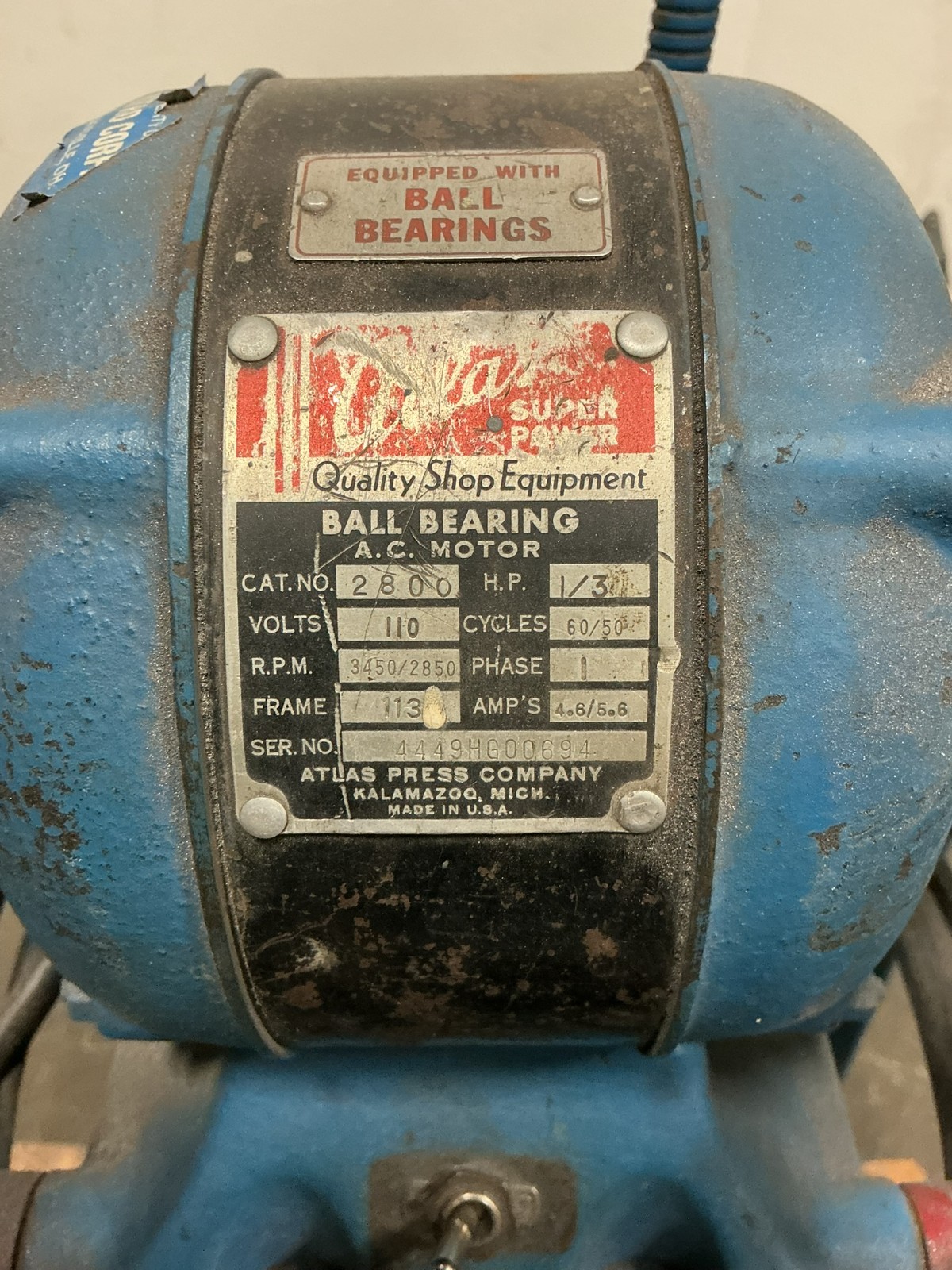 MO-6742, ATLAS GRINDER. 1/3 HP. 110 V. 1 PH. 3450/2850 RPM. 60/50 HZ. 4.6/5.6 A.