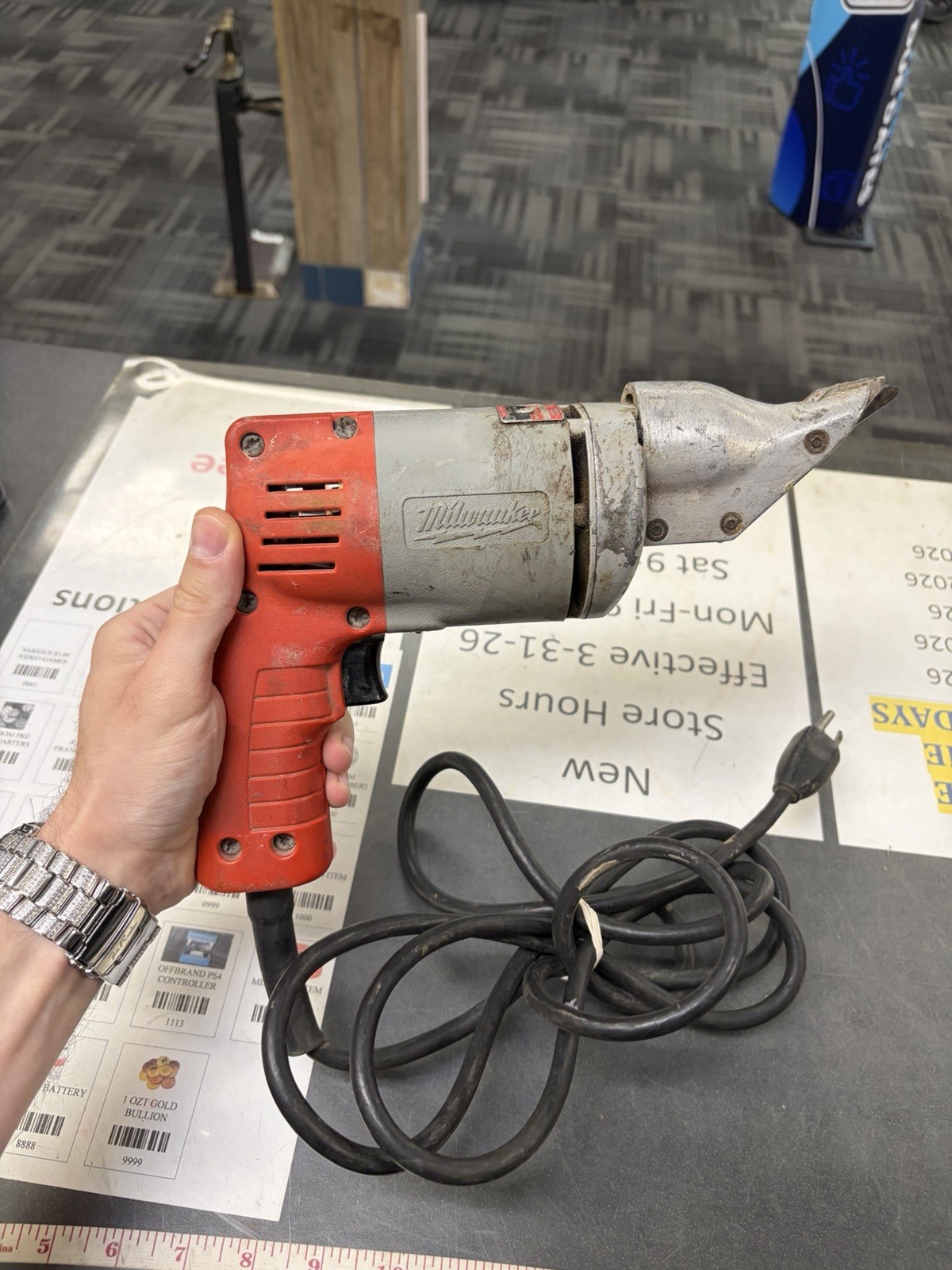 Milwaukee 6852-20 Corded Electric 6.8 Amp 18-Gauge Shear – Tool Only