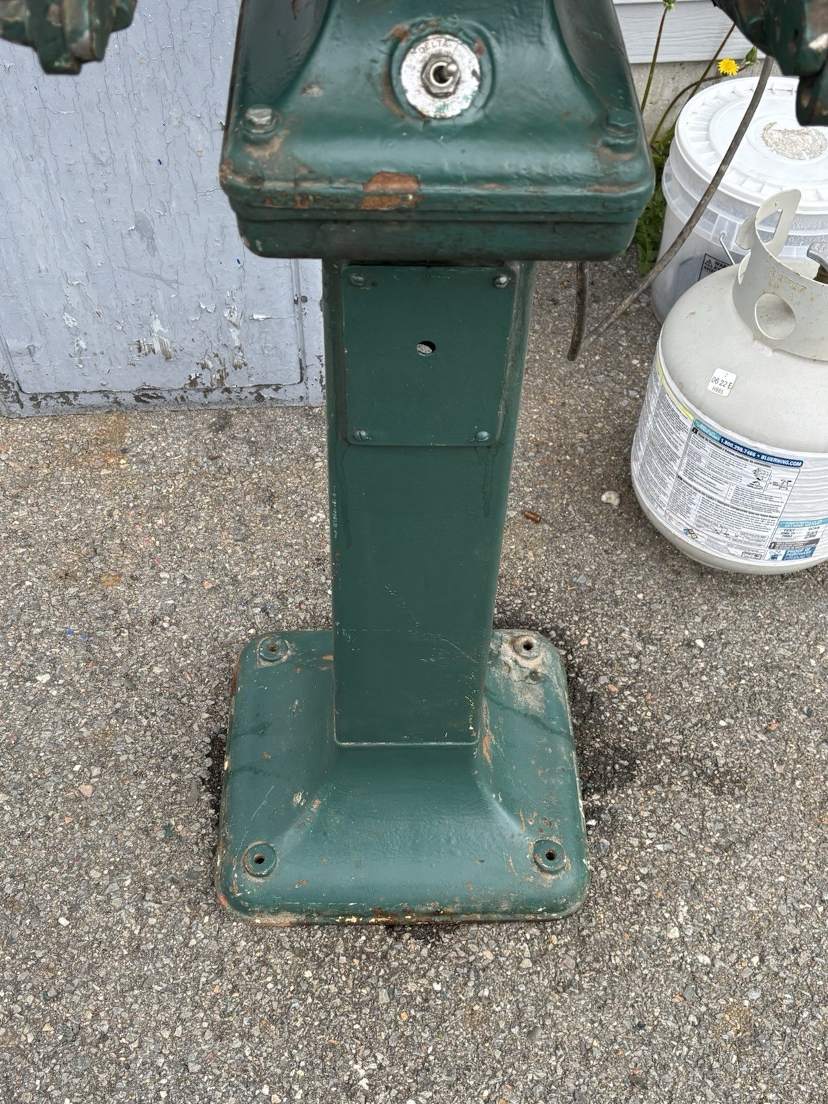 Vintage delta 7″ rockwell 23-105 pedestal Base Triple Duty grinder 1 ph~3450 RPM