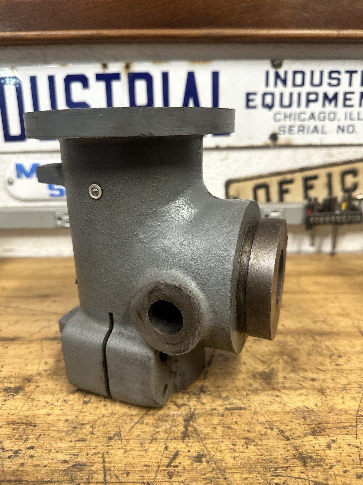 Rockwell 21-100 Milling Machine Headstock Casting