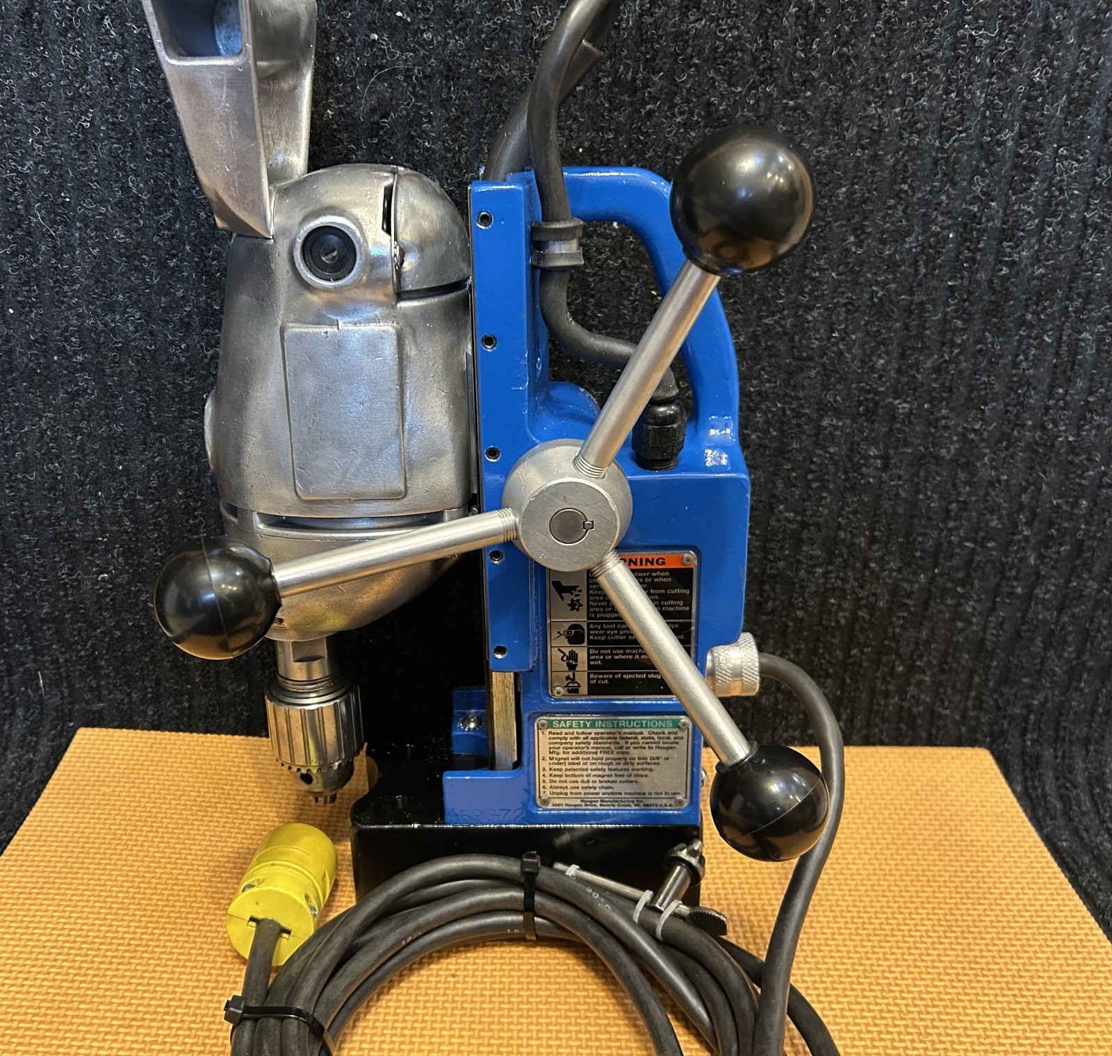 Hougen HMD904 Magnetic Base Drill Press 115v in 1510 Pelican case