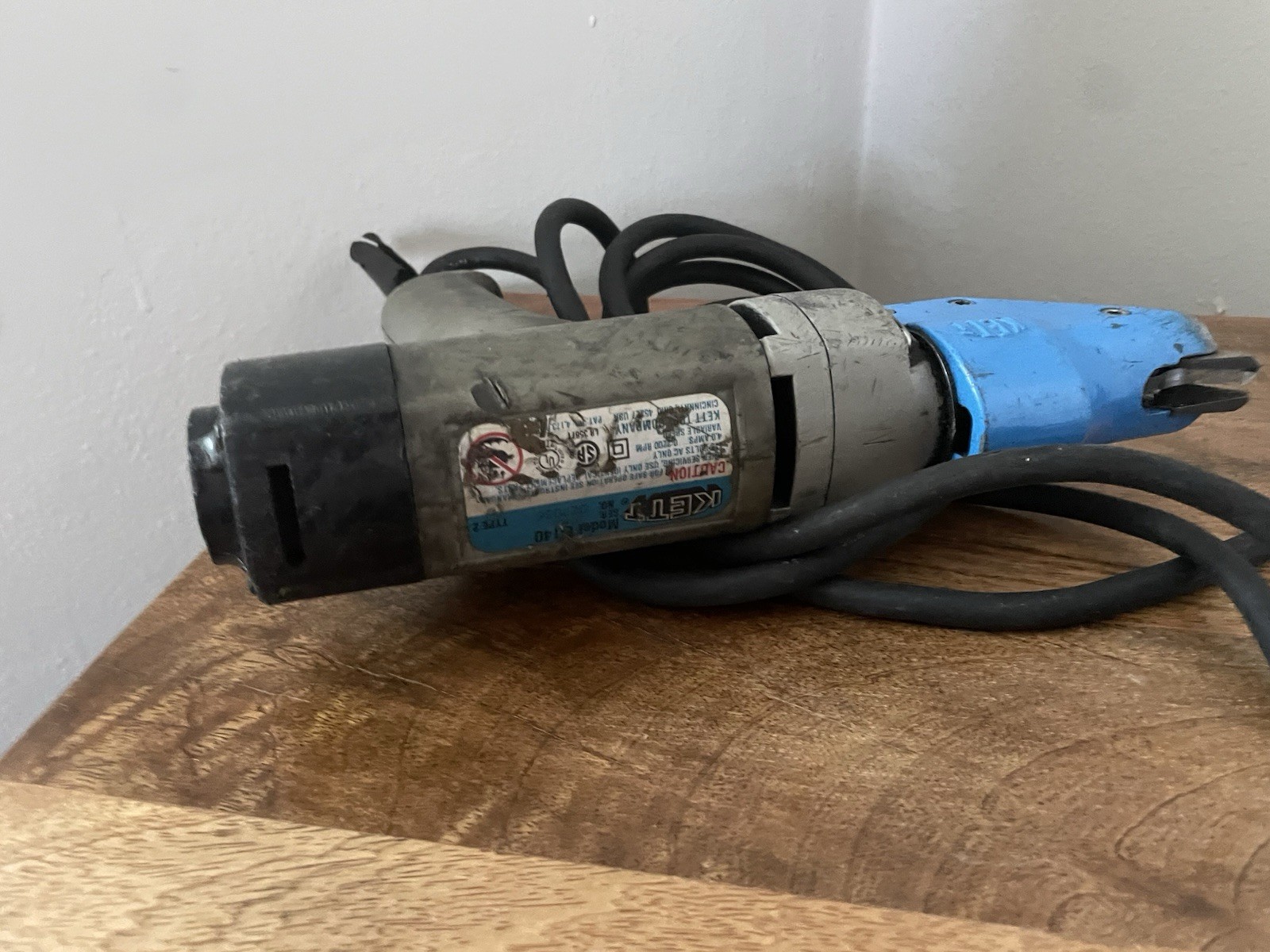 Kett Tool E-140 115 Volt Metal Electric Shear Cutter Blue/Gray