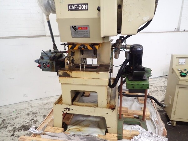 20 TON CHIN FONG GAP FRAME PRESS 30mm STROKE 195mm SHUT HEIGHT 50mm RAM ADJUSTME