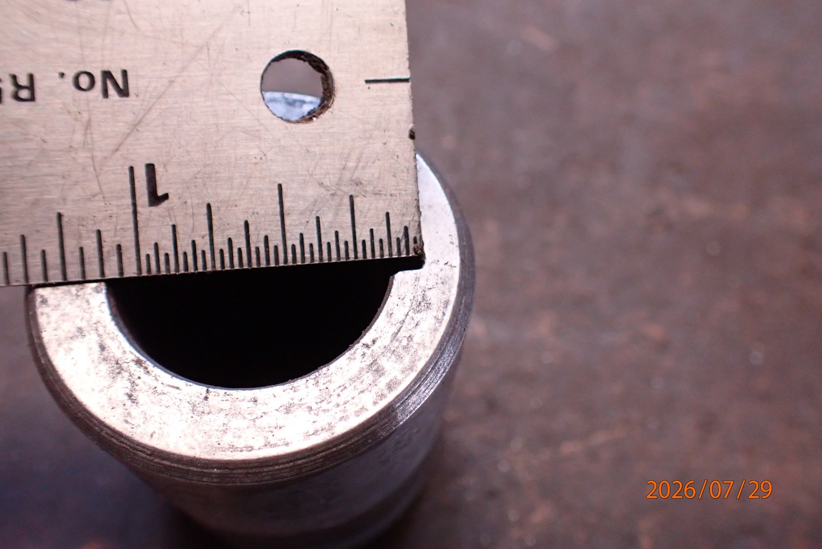 LOT 62: PILE OF HORIZONTAL MILLING MILL MACHINE SPINDLE SPACERS 1″ & 1-1/4″ DIA