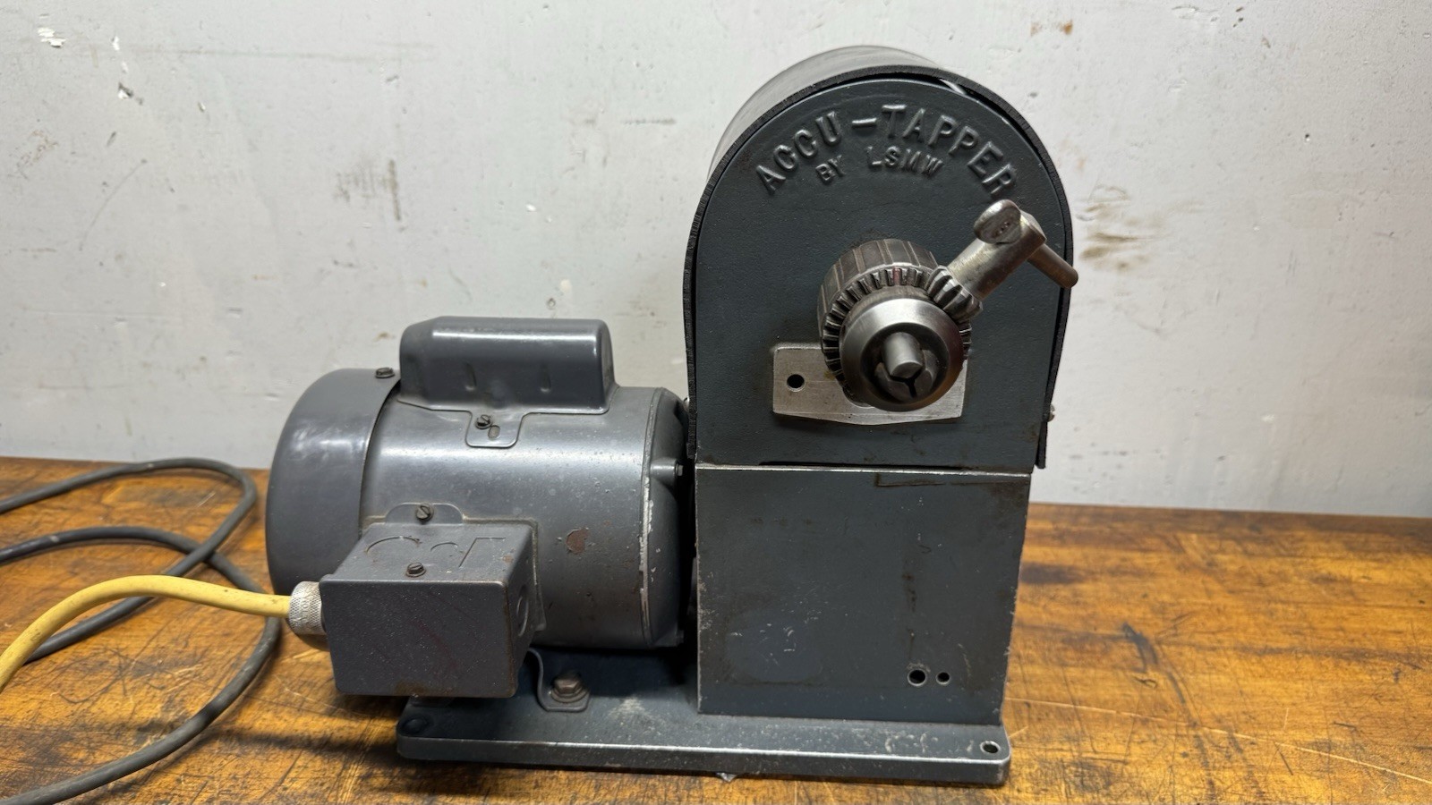 LSMW Accu-Tapper Horizontal Tapping Machine 1/4HP 115V