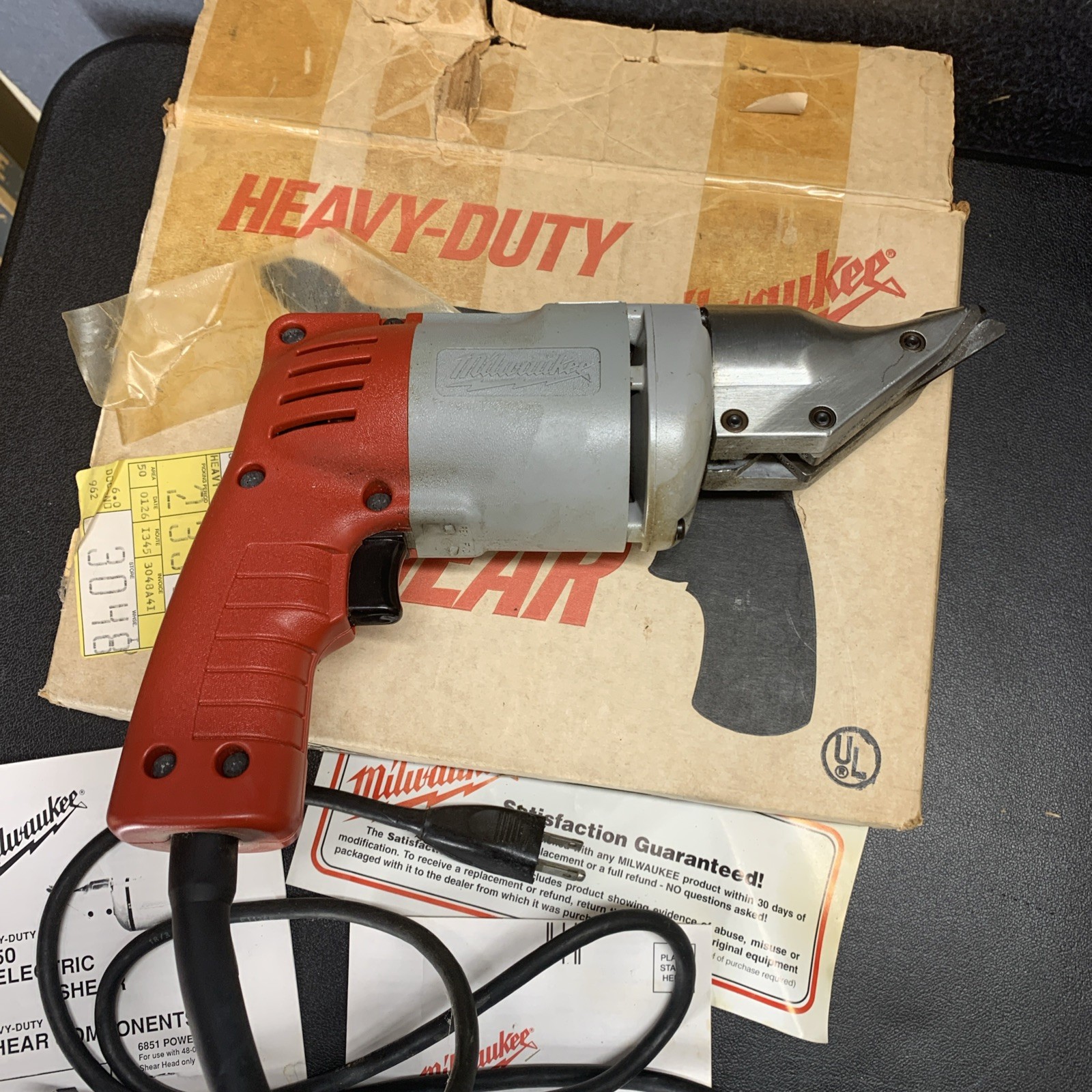 Milwaukee 6850 Electric Metal Cutting Shear 18 Gauge Swivel Head Corded Tool Box