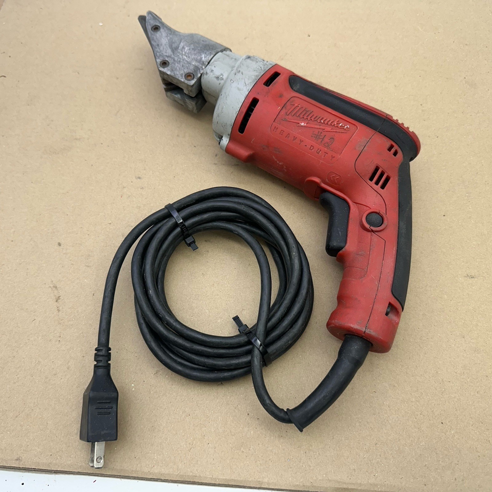 Milwaukee 6852-20 18 Gauge Shear Double Insulated Corded Electric