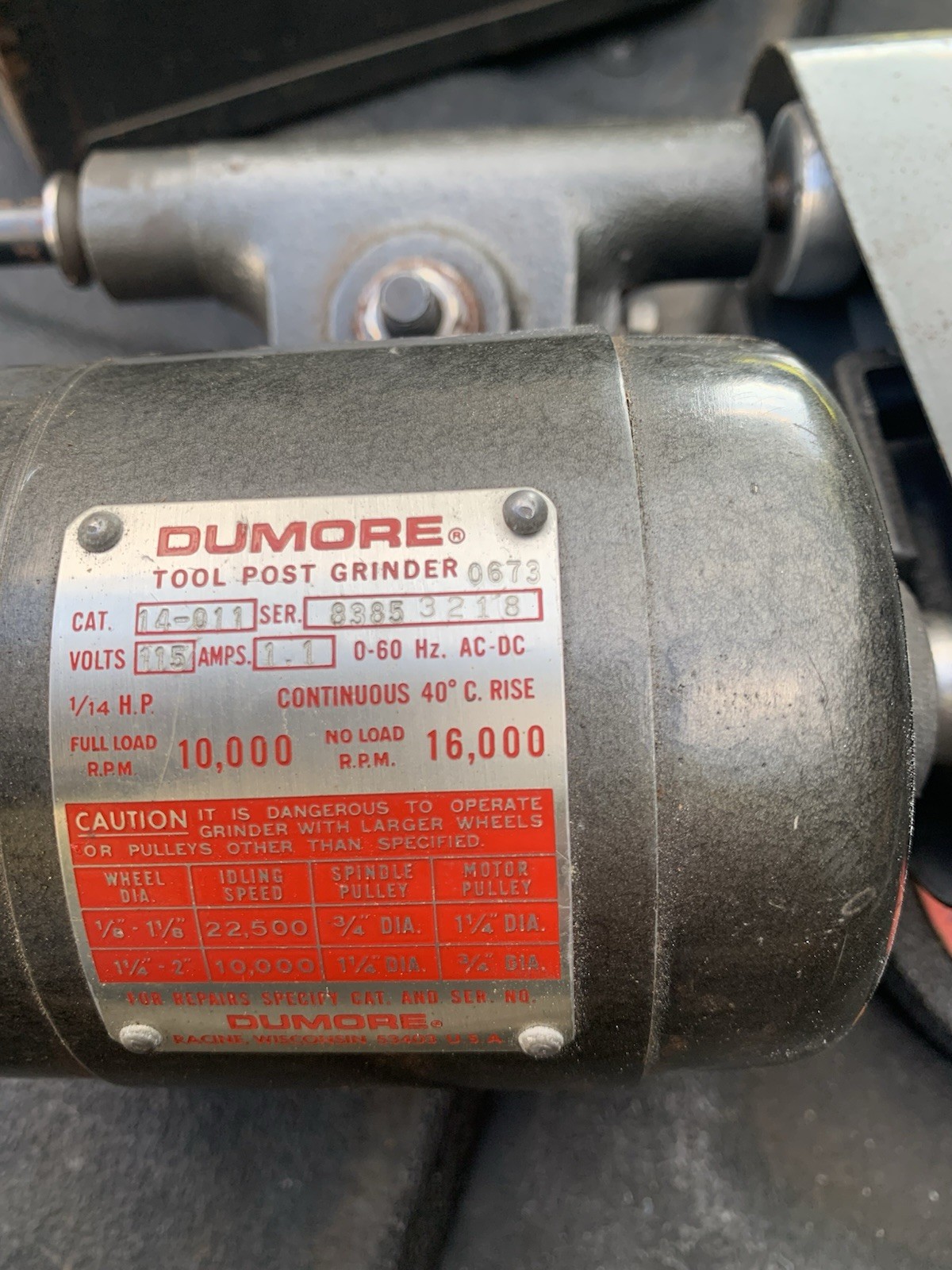 Dumore Tool Post Grinder 14-011 AMPS 1.1 pulley Volts 115 with box & accesories