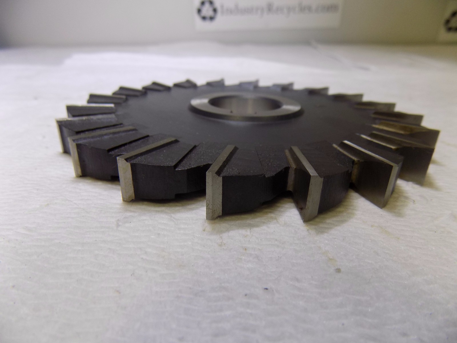 Interstate 6″ Diam x 1/2″ FW Staggered Tooth Side Milling Cutter 03036324