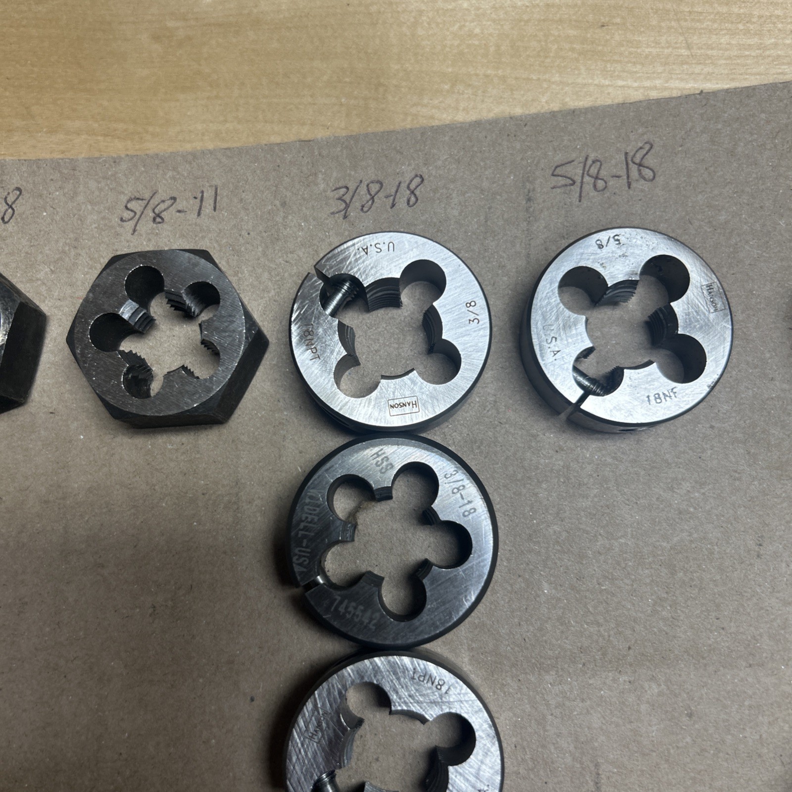Widell/Hanson/China Die lots. Total of 37 pieces. See pictures for sizes