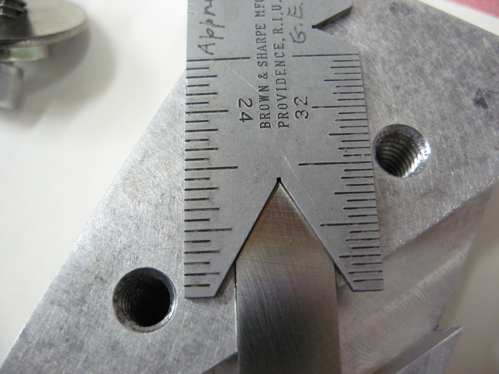 Lathe Tool Bit Grinding Jig, 60 Degree Grinding Jig for 3/8″ Thread Cutting Bits