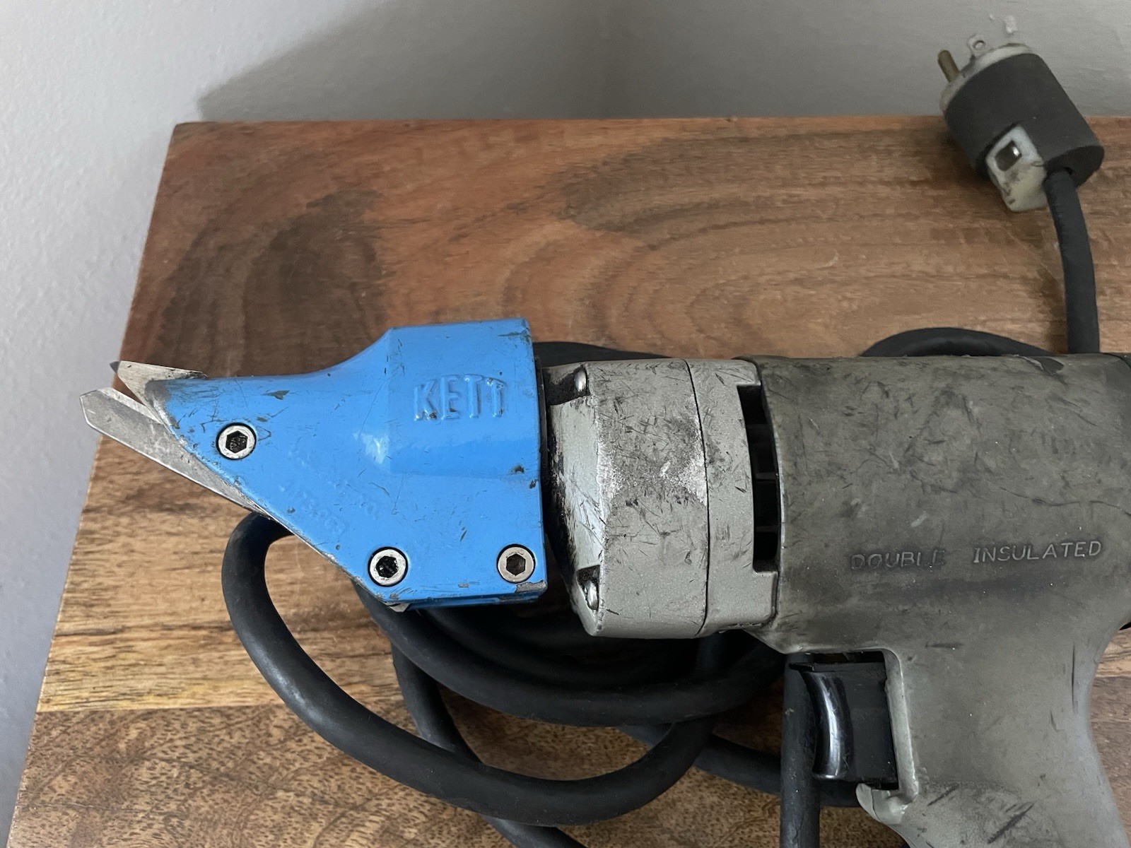Kett Tool E-140 115 Volt Metal Electric Shear Cutter Blue/Gray