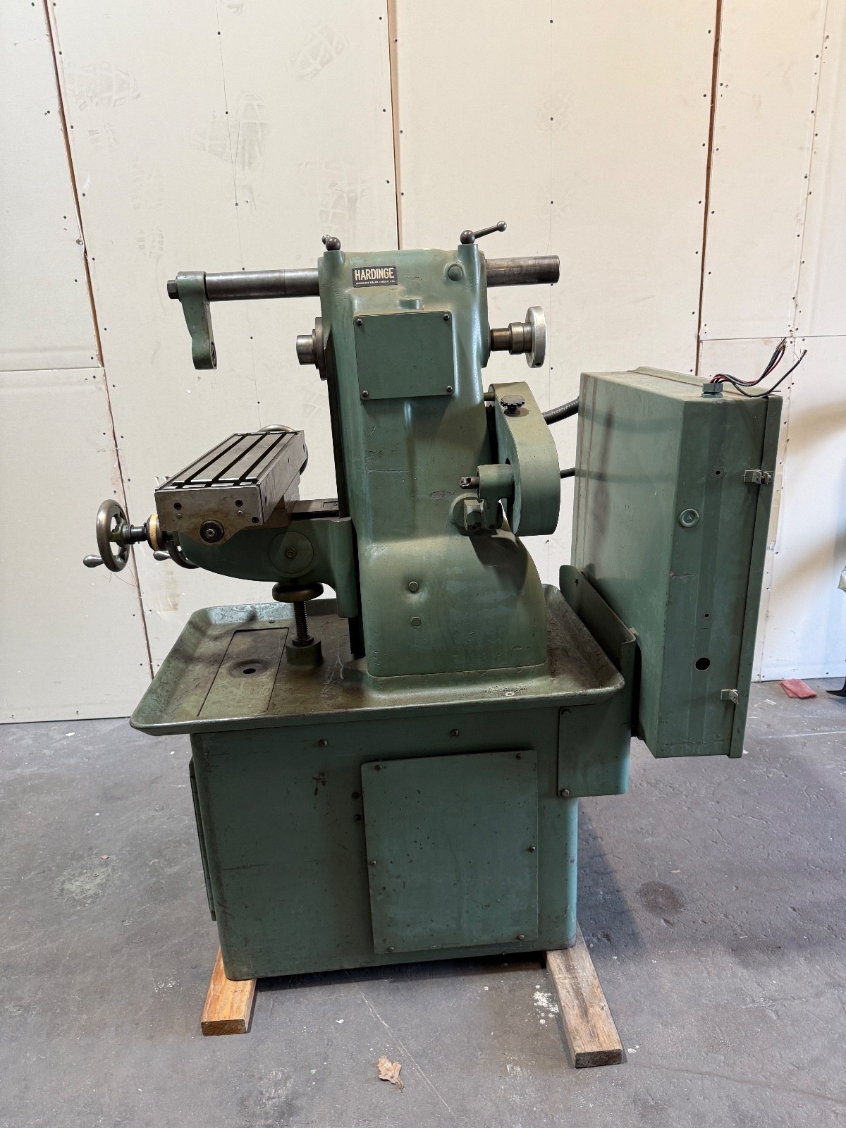 Hardinge Universal Mill UM extremely clean 1 hp 440v serial number 31262