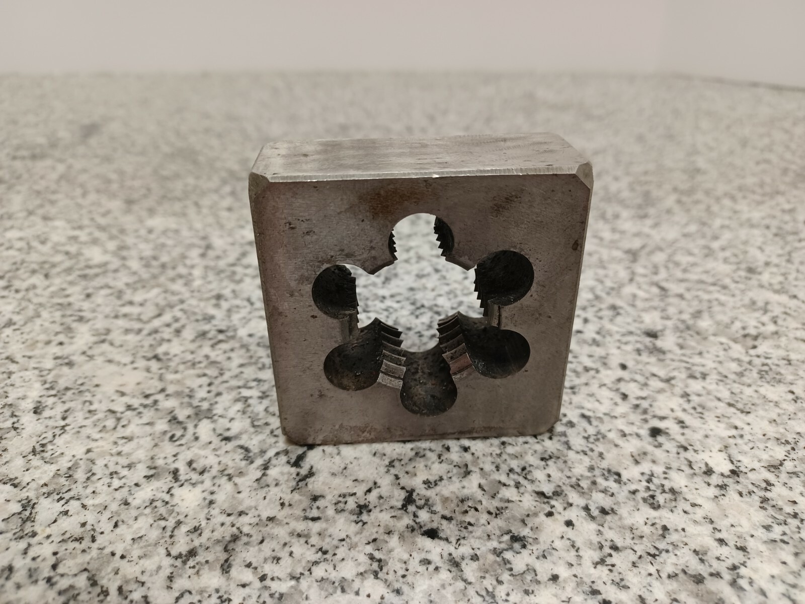 Unbranded 1-1/4″-7 Square Thread Die, Machinist Tools, a-x