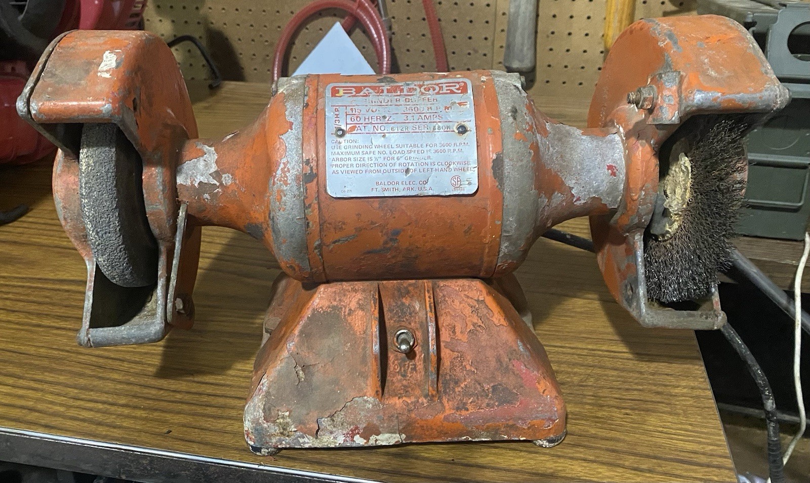 Baldor Buffer Grinder 612R – 6″ Grinder – Buffer 115V .33HP 3600rpm