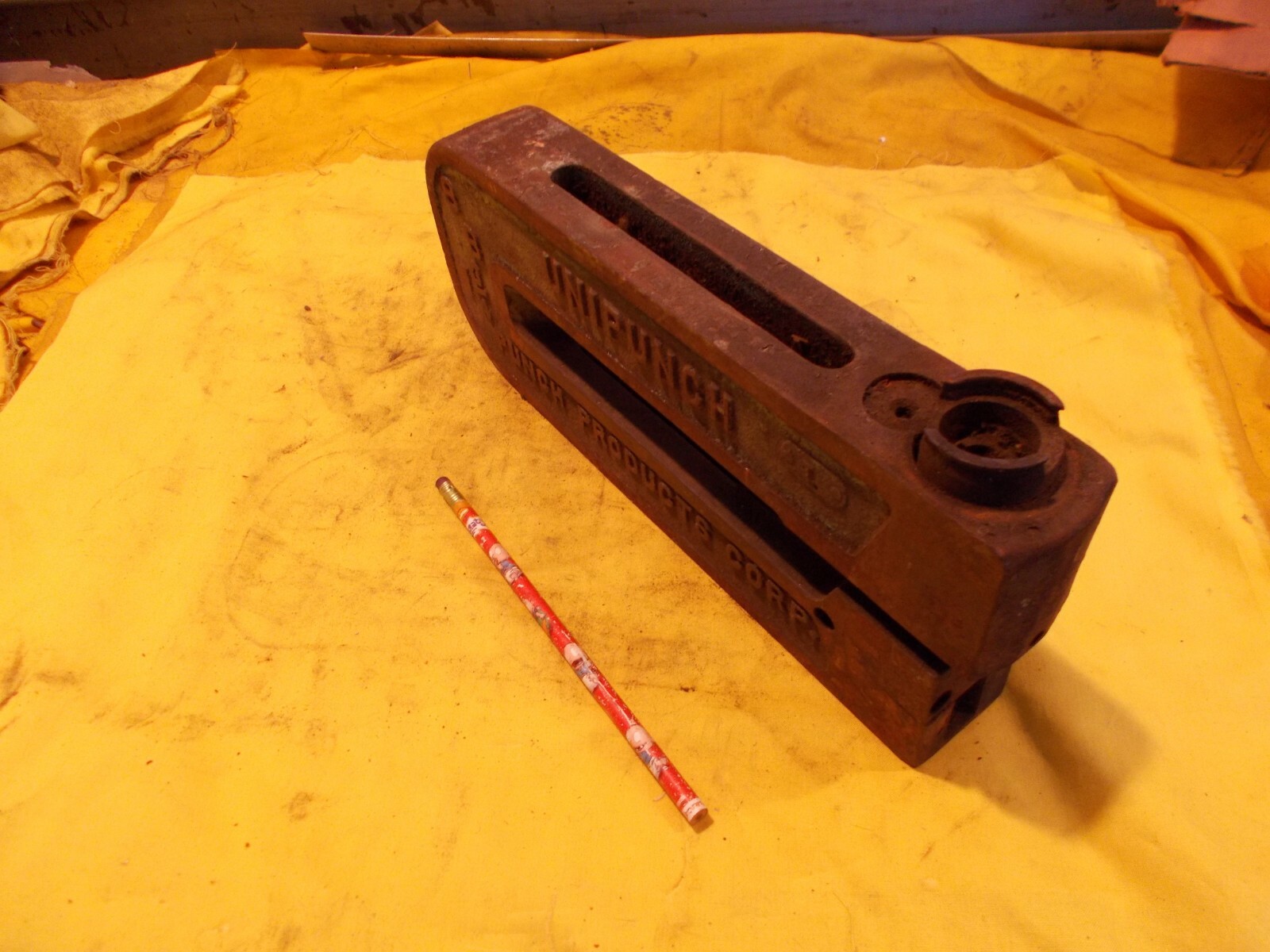 C FRAME PUNCH sheet metal hole press brake tool unit UNIPUNCH USA 8B 1 3/4