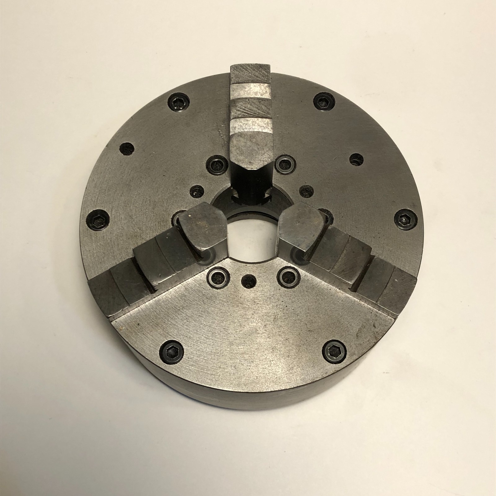 Heavy 6″ 3 Jaw Adjustable Lathe Chuck