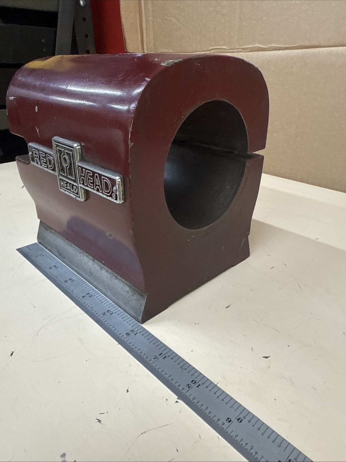 Heald Red Head Precision Grinding Spindle Stock Dovetail Base For 80mm Diameter